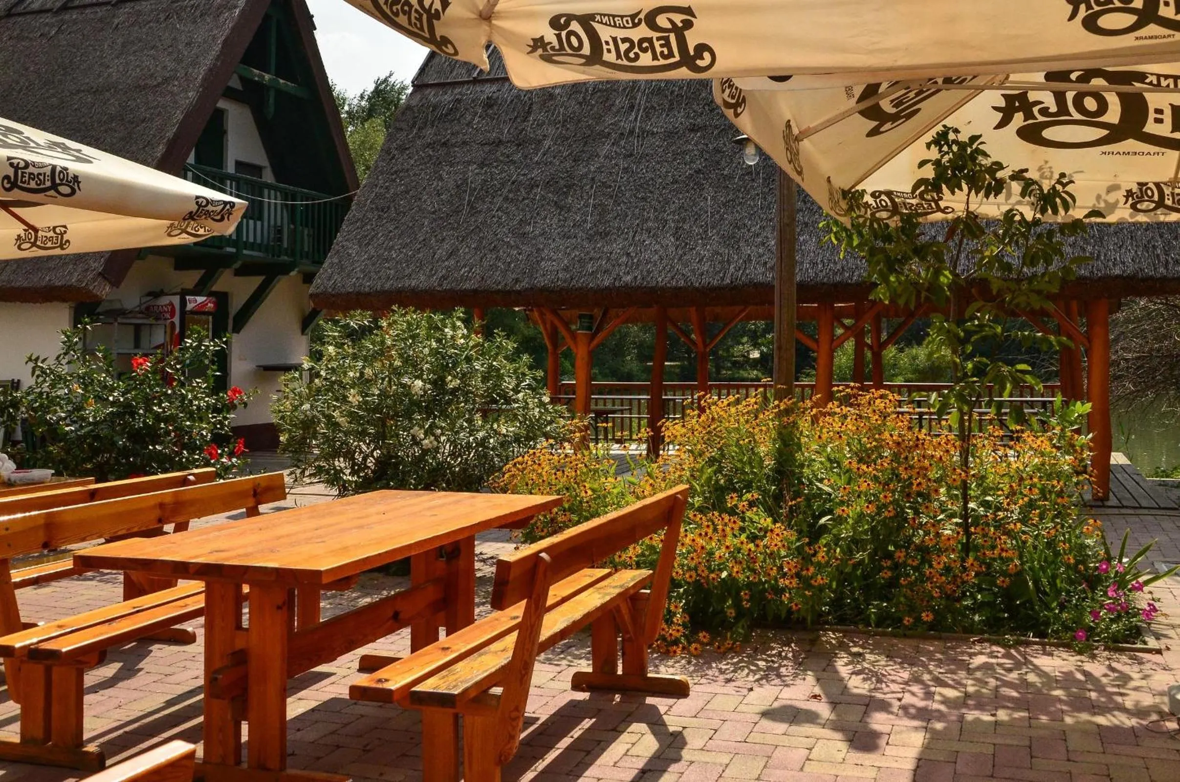 Antal-tavi Fogadó és Horgászparadicsom