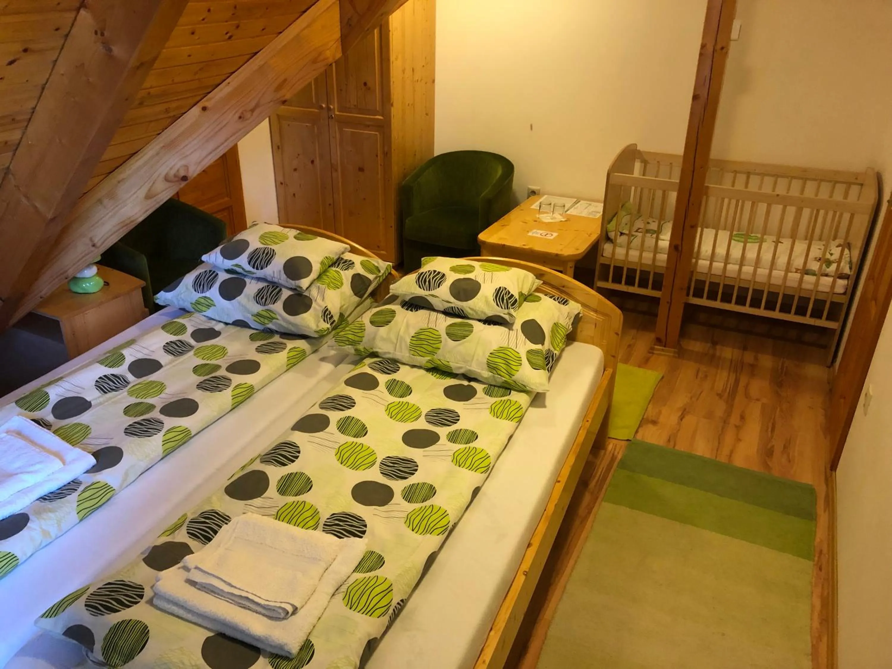 Bed in Antal-tavi Fogadó és Horgászparadicsom