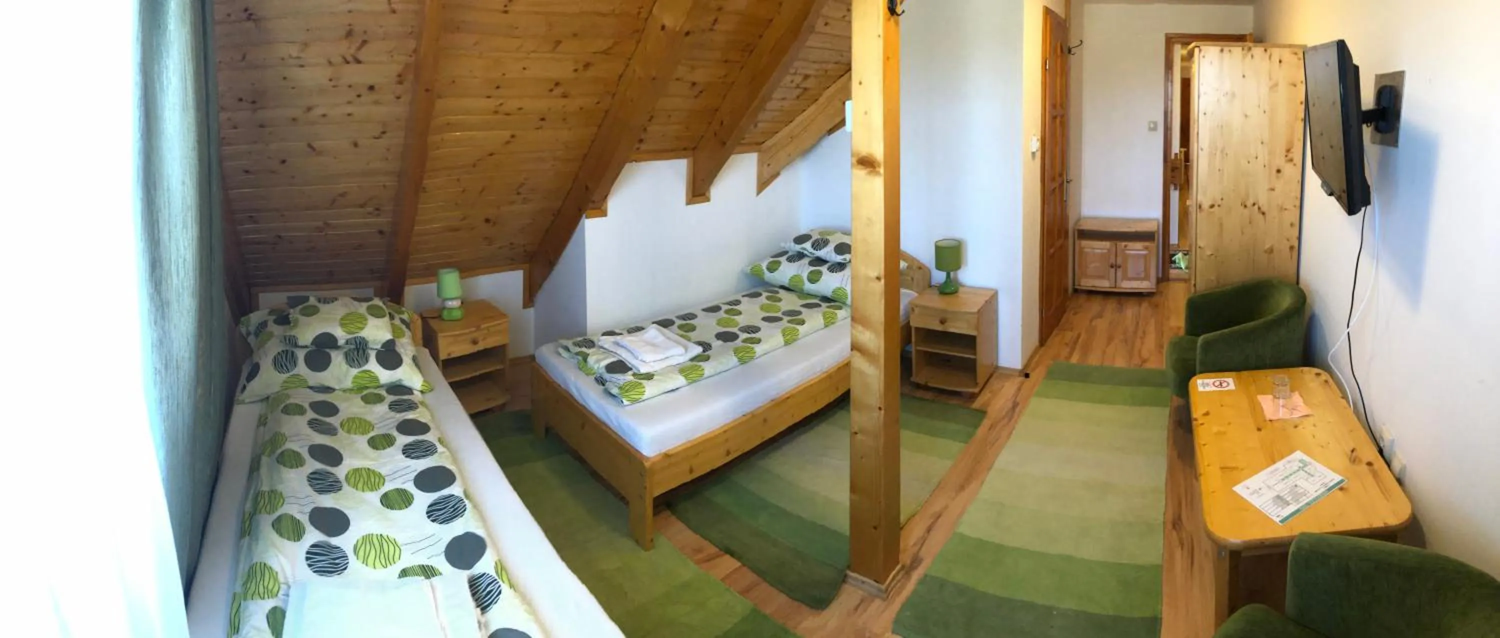 Bed in Antal-tavi Fogadó és Horgászparadicsom