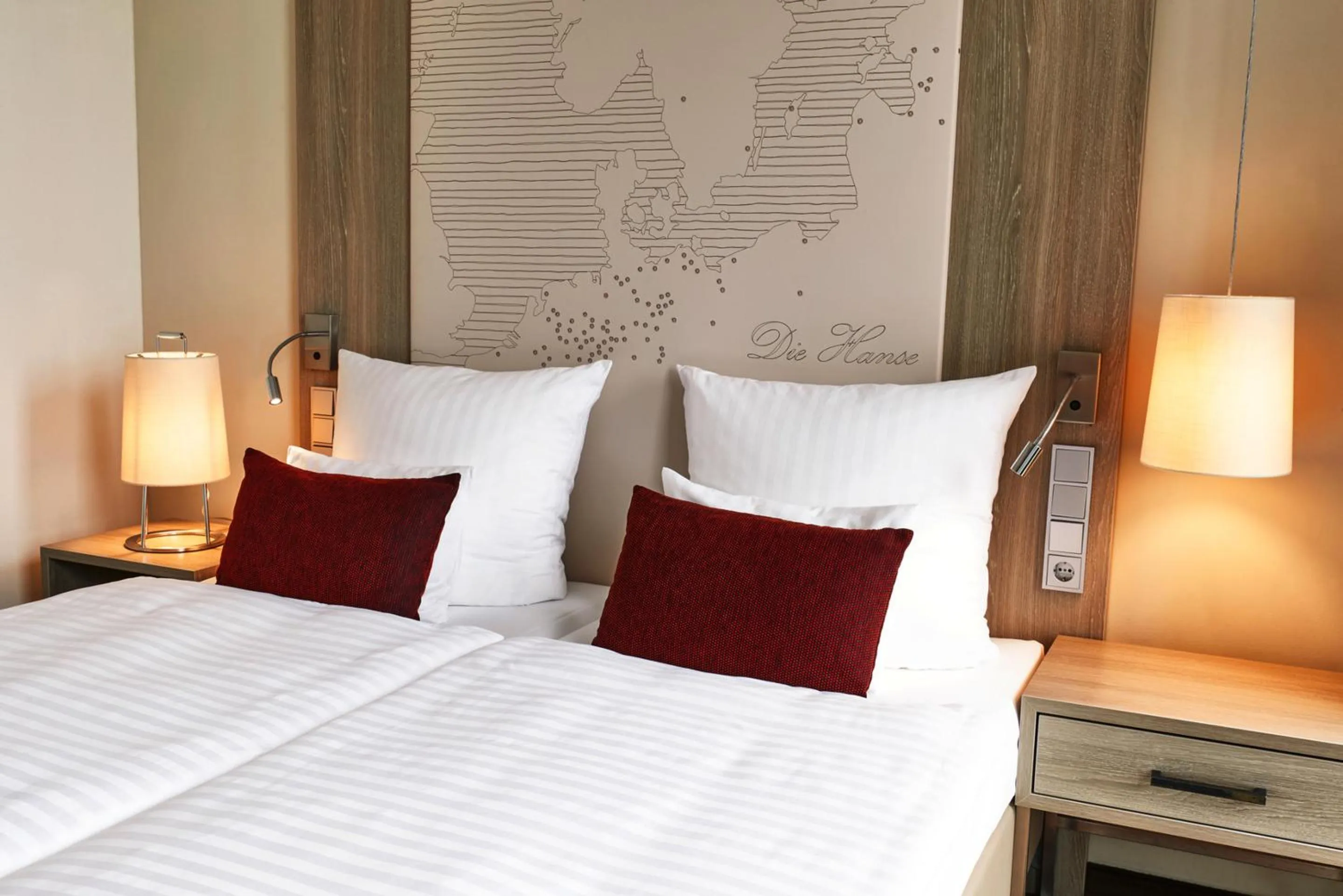 Photo of the whole room, Bed in Steigenberger Hotel Bremen