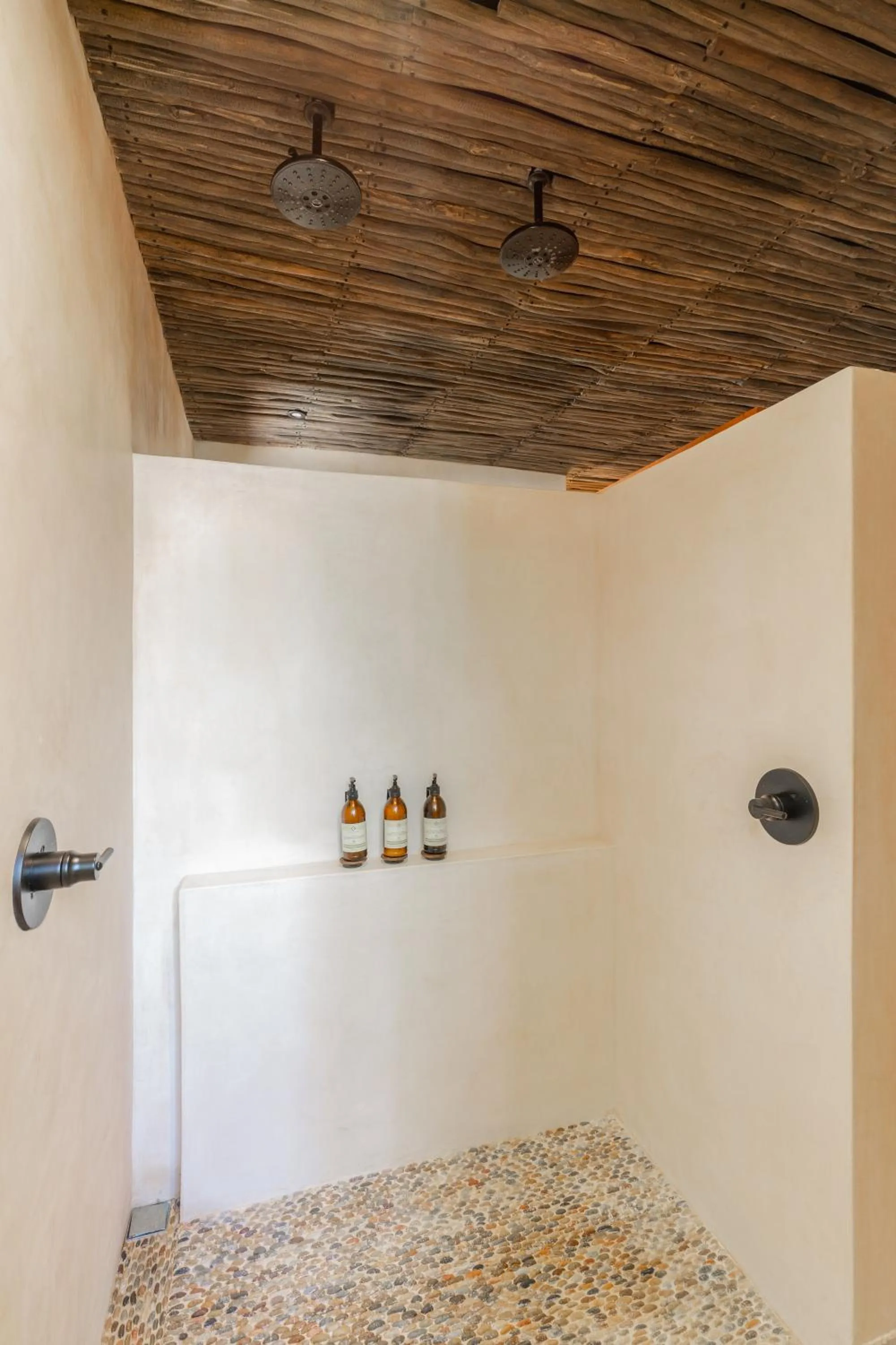 Shower in Hotel Ma'xanab Tulum