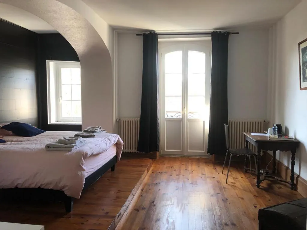 Double Room - single occupancy in Le Clos Ayanna