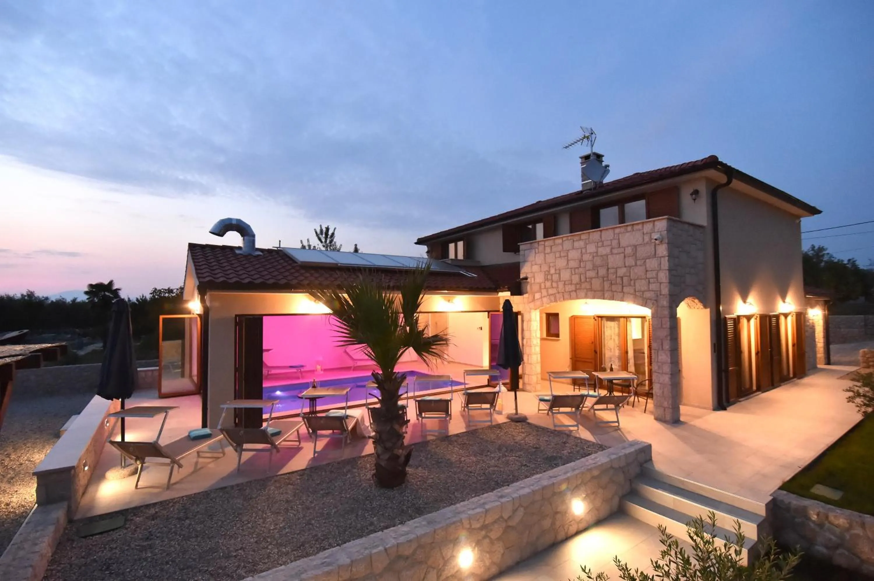 Property building in Villa Muskatel KRK -with heated covered pool