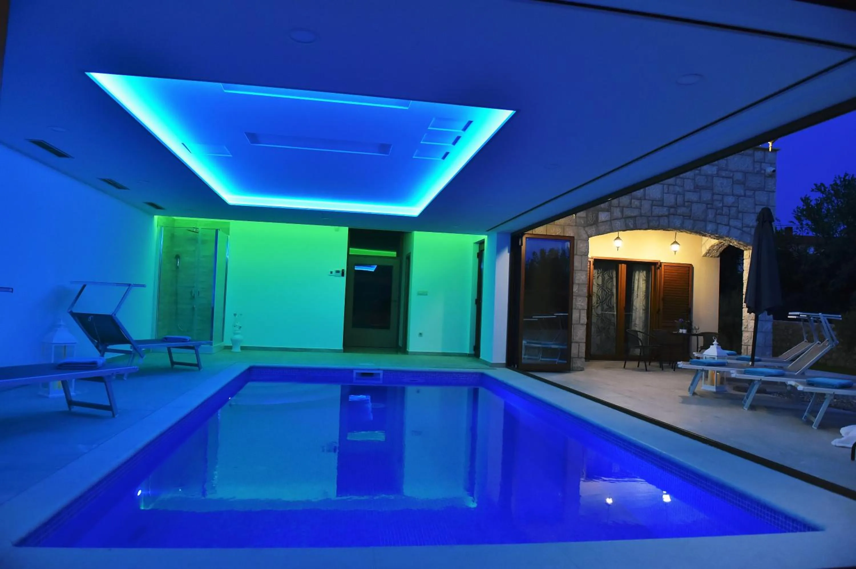 Pool view in Villa Muskatel KRK -with heated covered pool