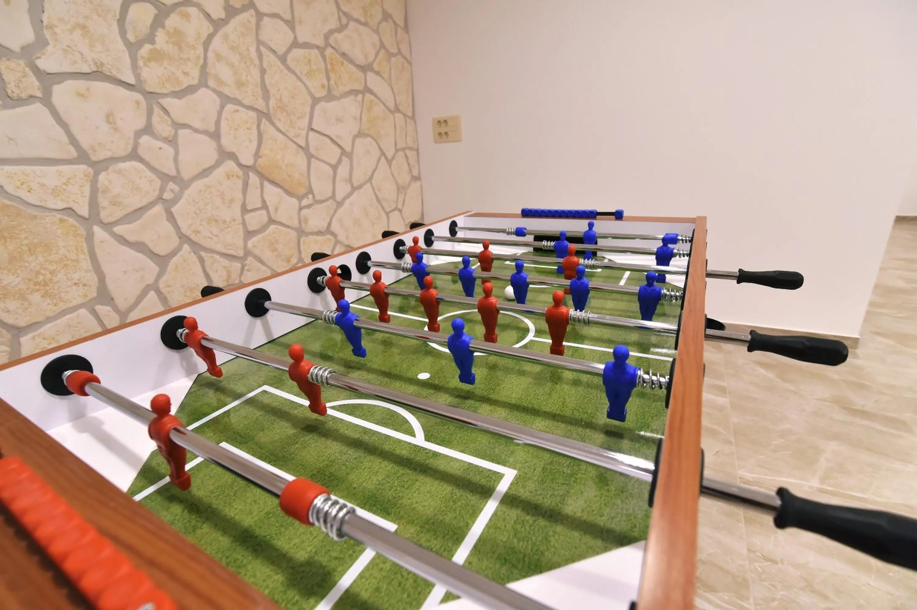Game Room in Villa Muskatel KRK -with heated covered pool