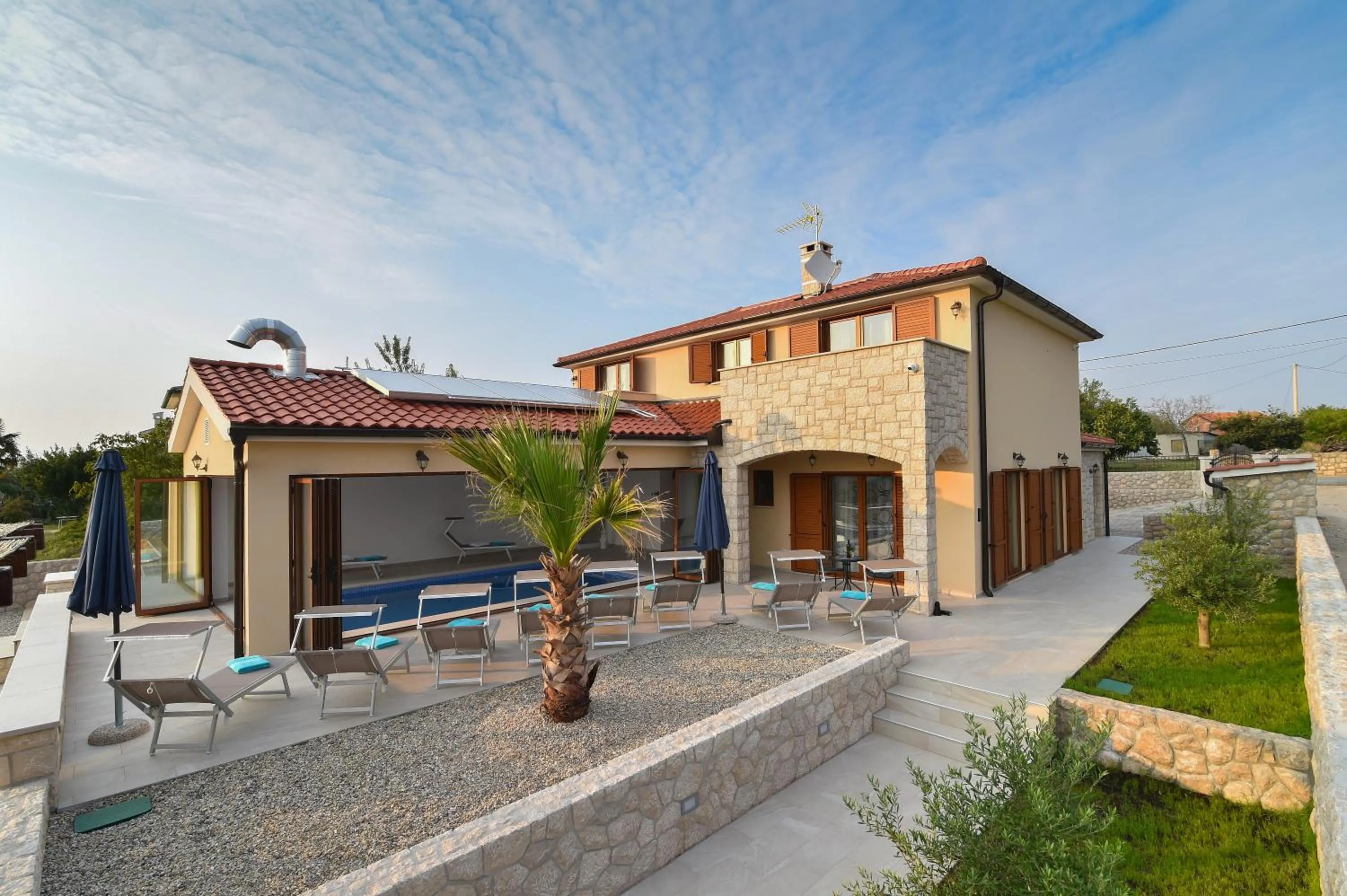 Balcony/Terrace in Villa Muskatel KRK -with heated covered pool