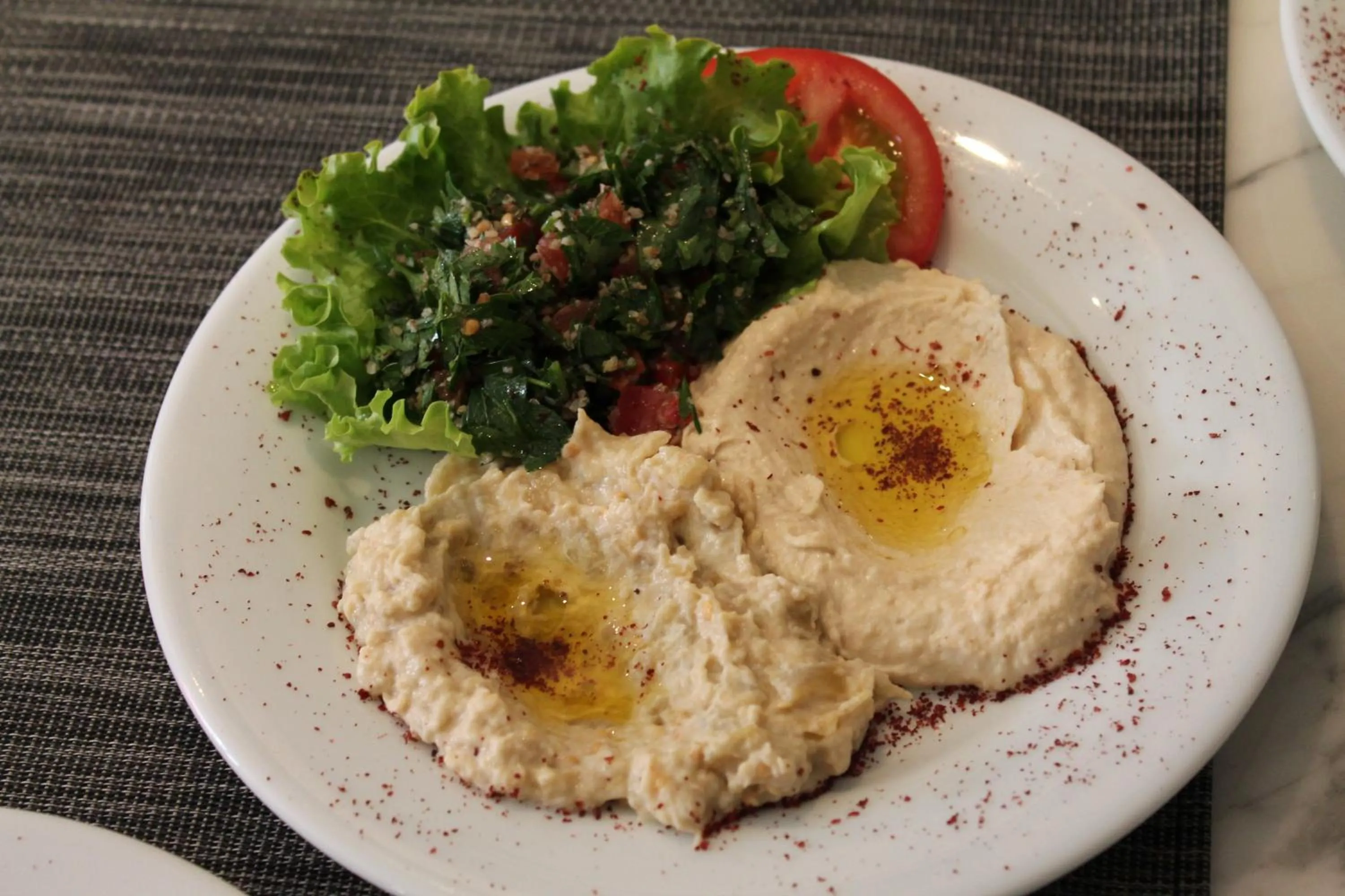 Restaurant/places to eat in Hôtel Restaurant Maison Blanche