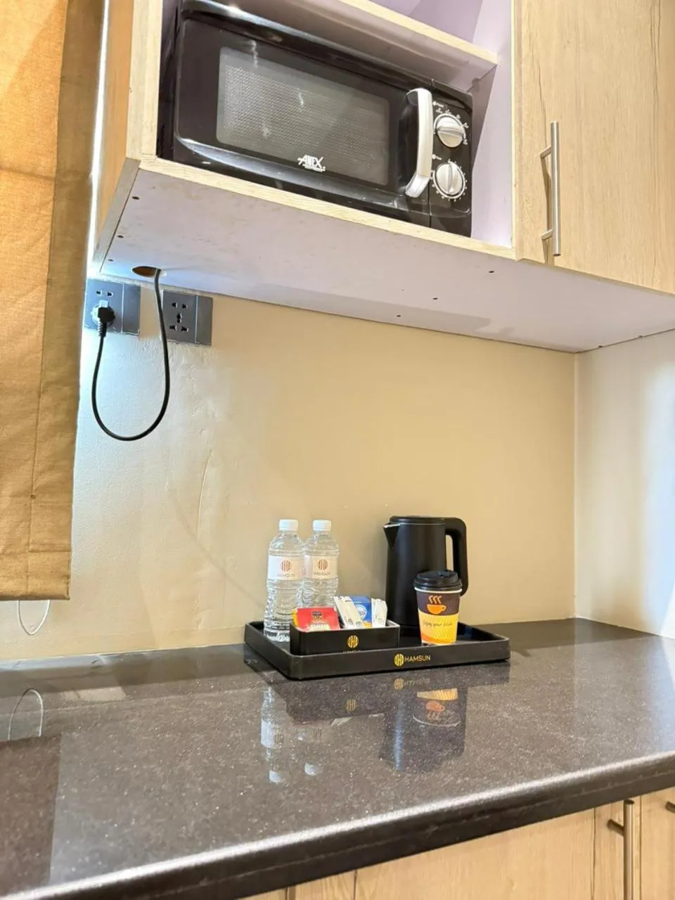 Coffee/tea facilities in Hamsun Shahrah-e-Faisal