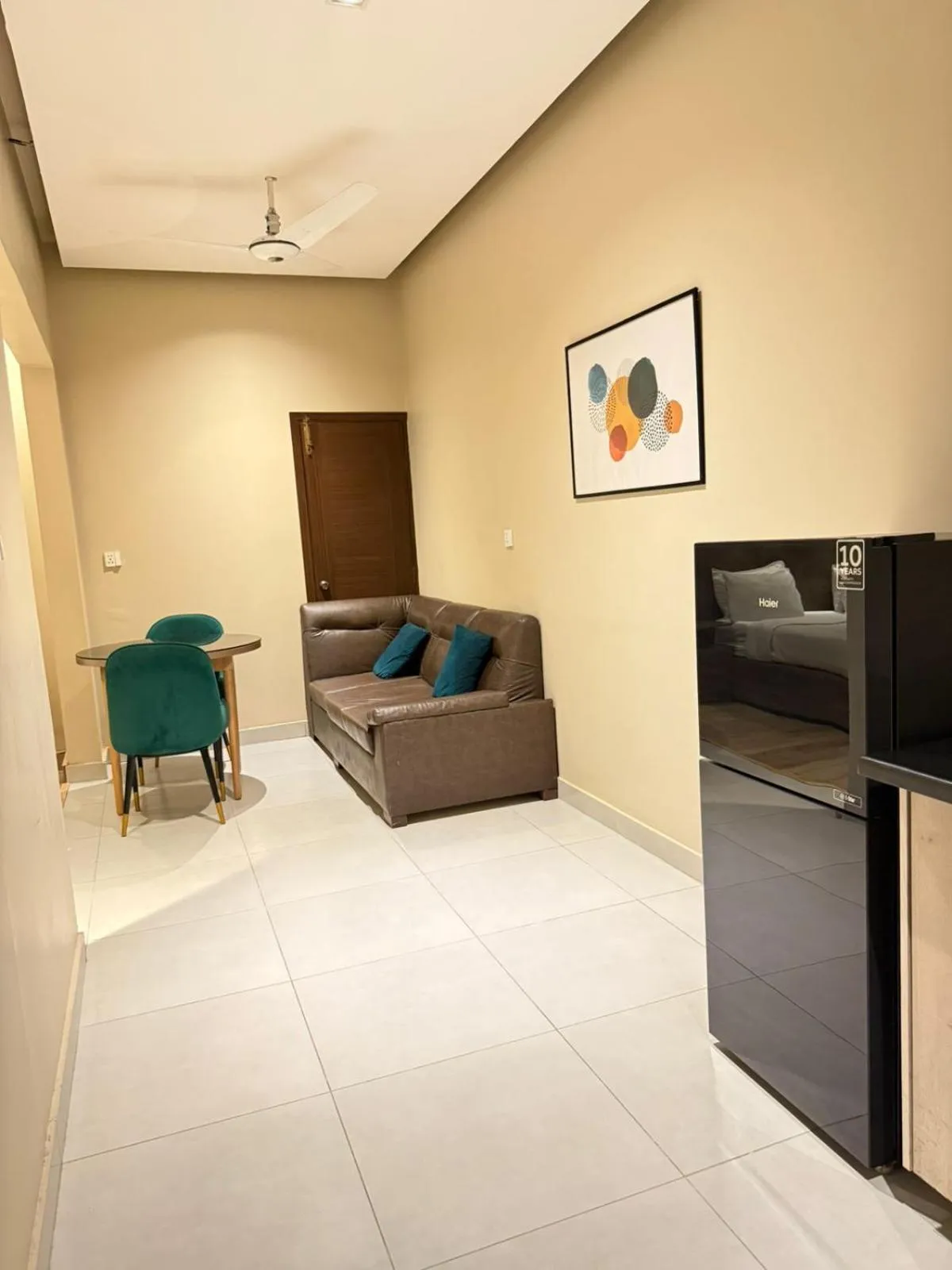 TV and multimedia in Hamsun Shahrah-e-Faisal