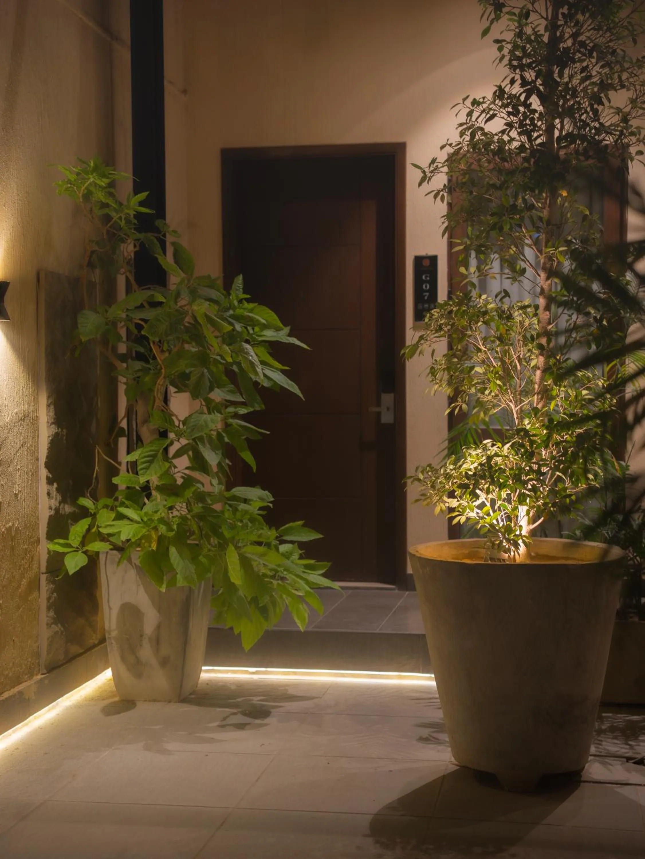 Night in Hamsun Shahrah-e-Faisal