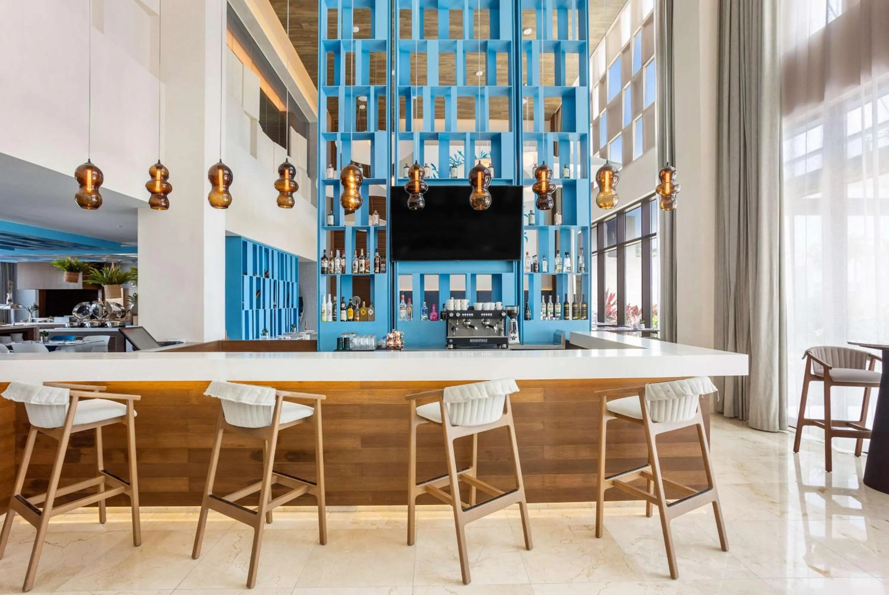 Lobby or reception in Avani Cancun Airport