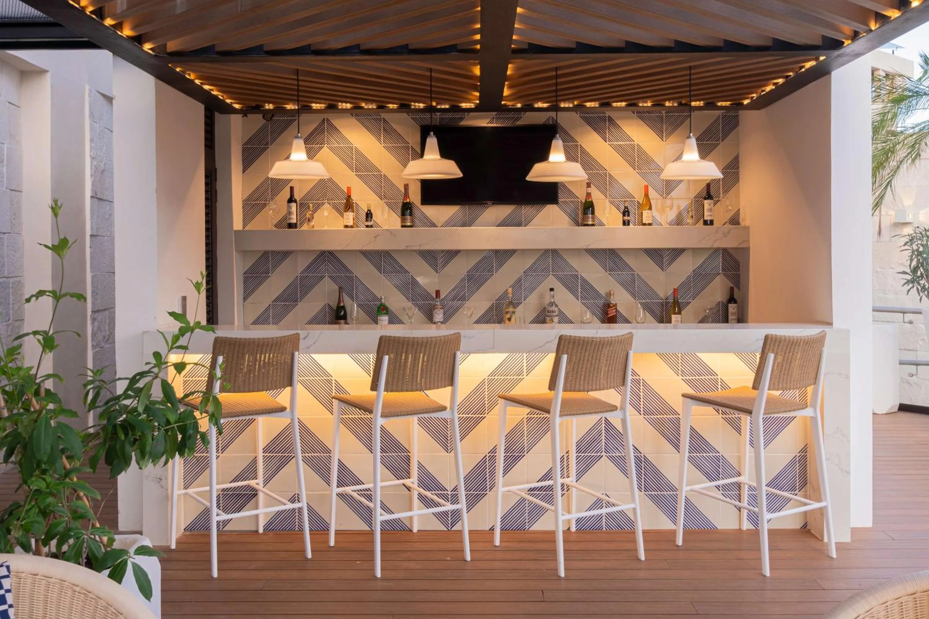 Lounge or bar in Avani Cancun Airport