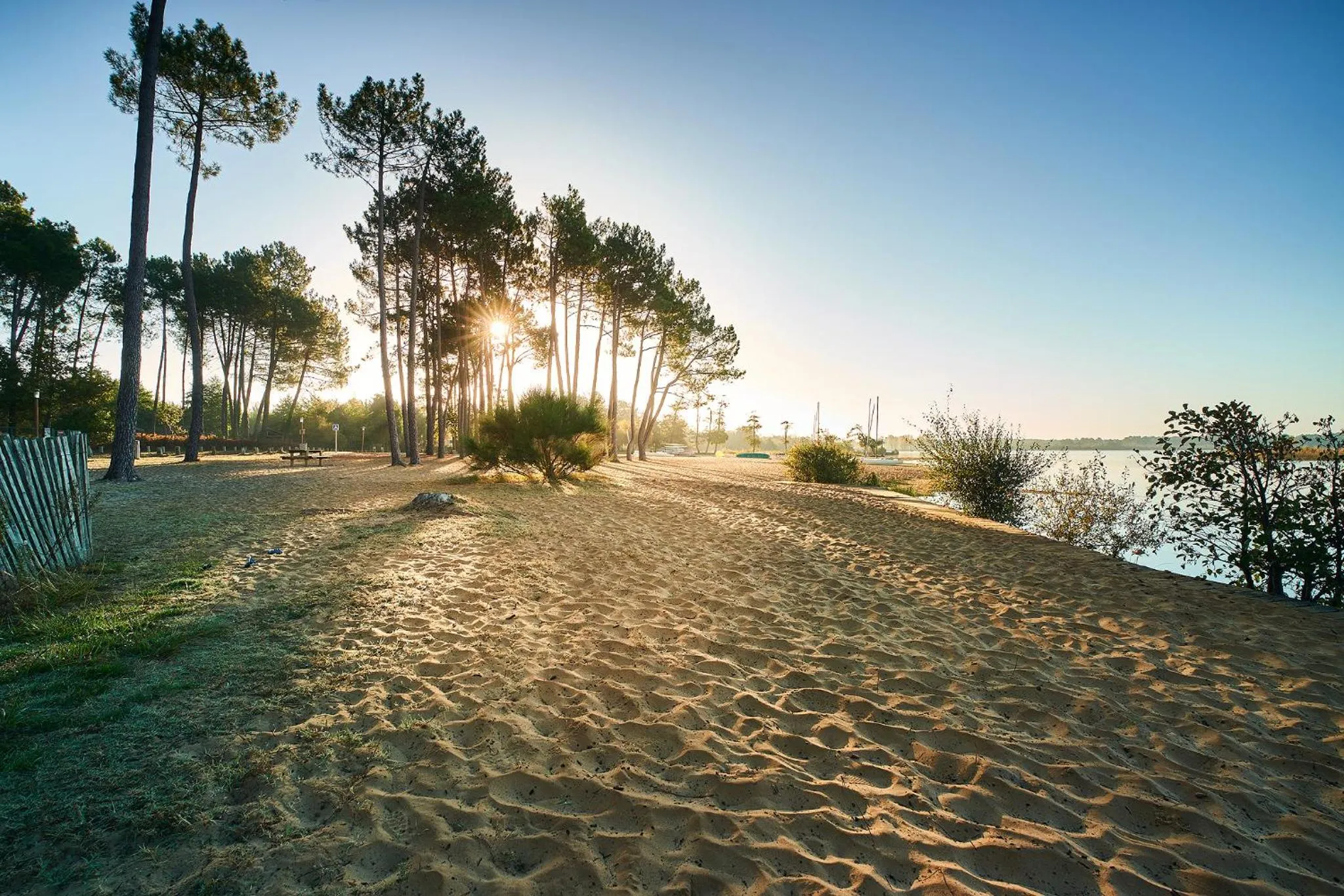 Natural landscape in Les Cottages Du Lac