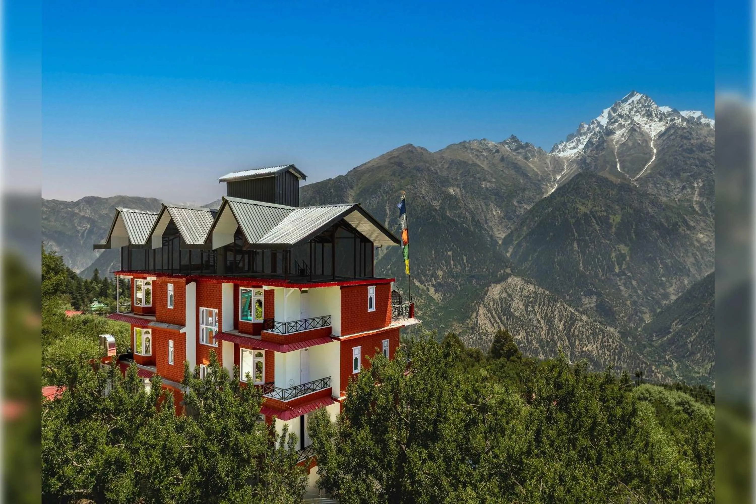 Property building in Echor The Alpine Crest Kalpa