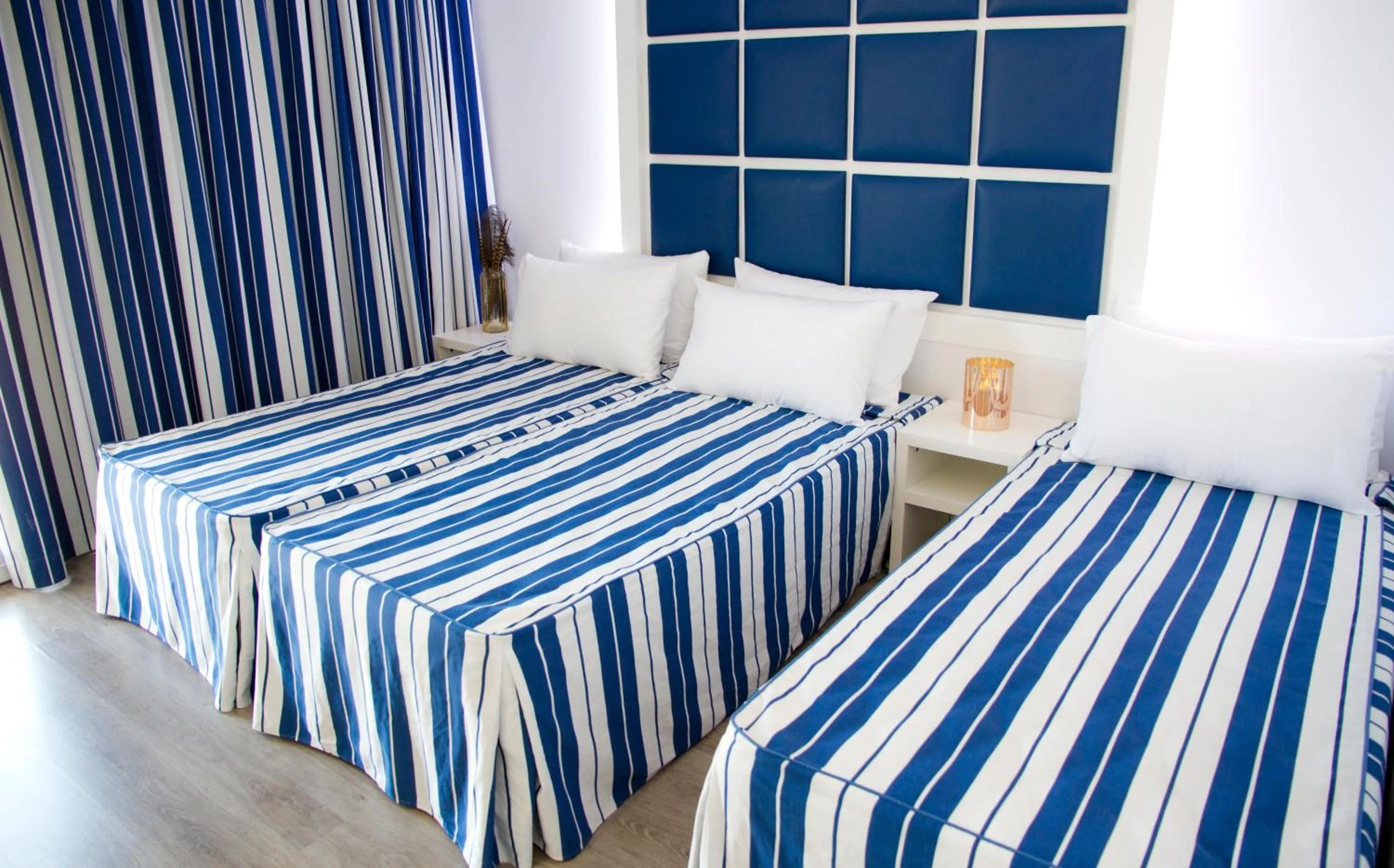 Photo of the whole room, Bed in ALEGRIA Sun Village