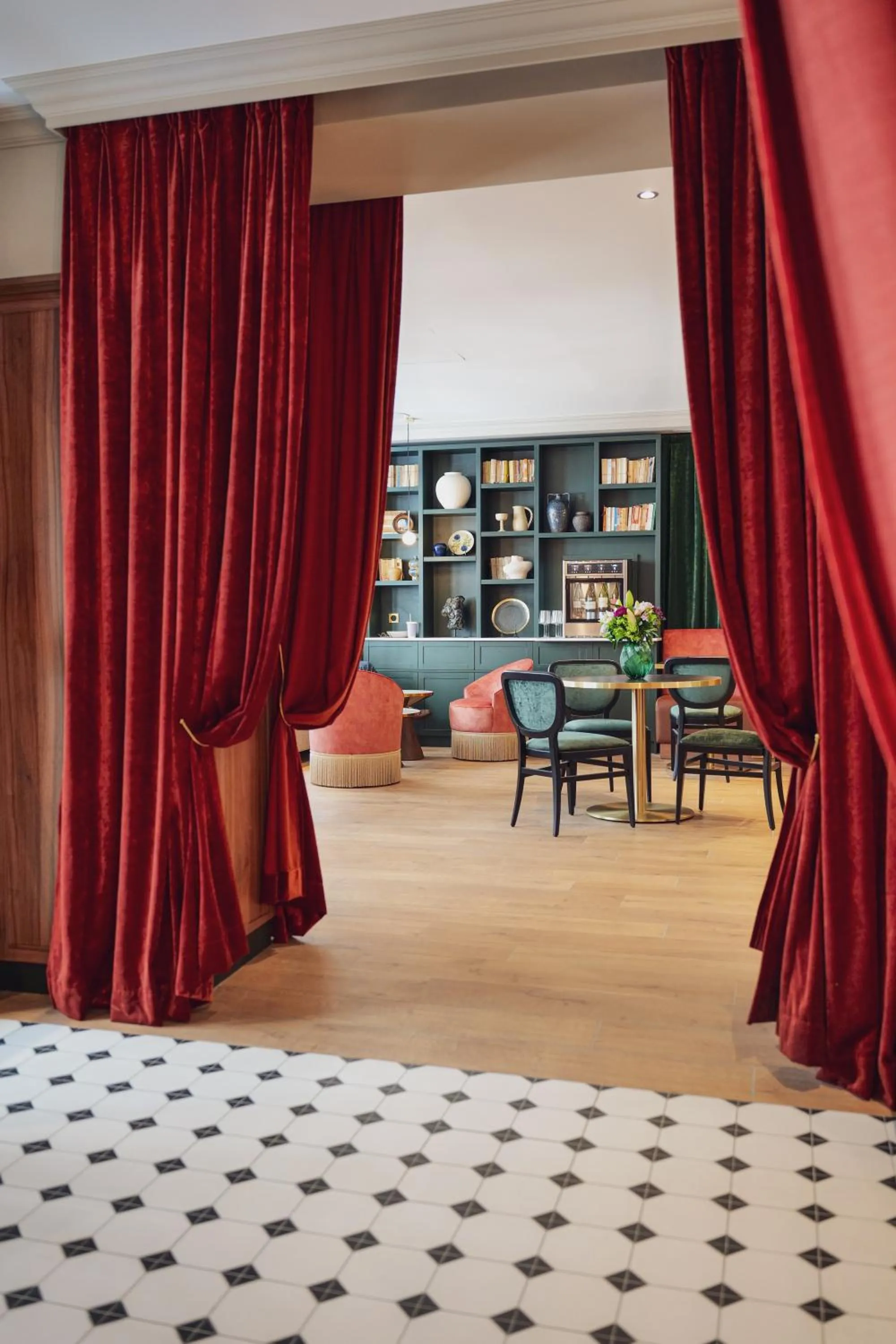 Lobby or reception, Bed in Maison Orphée