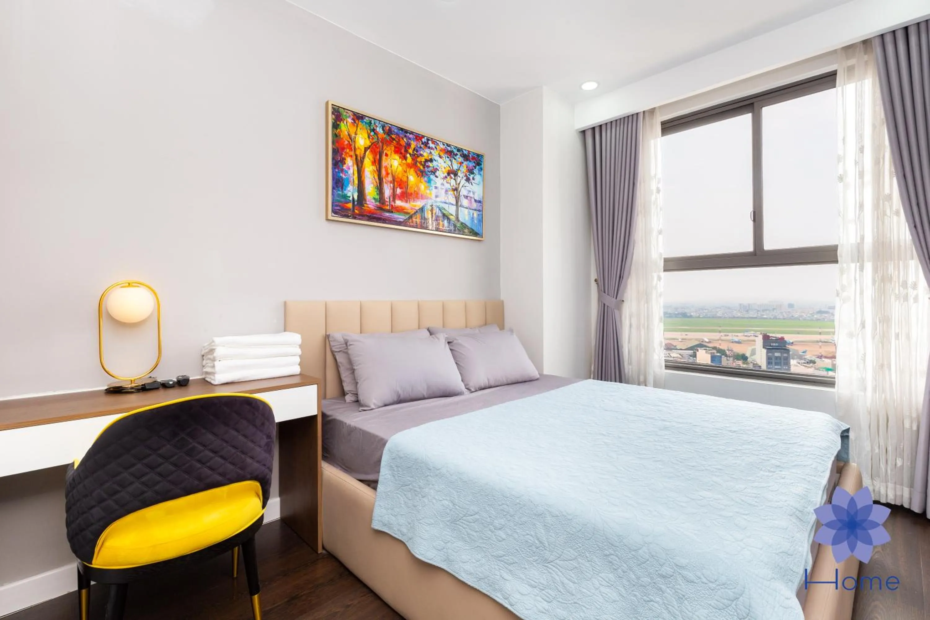 iHome Furnished Apartments with Free Gym & Pool, Airport Pick-Up Service