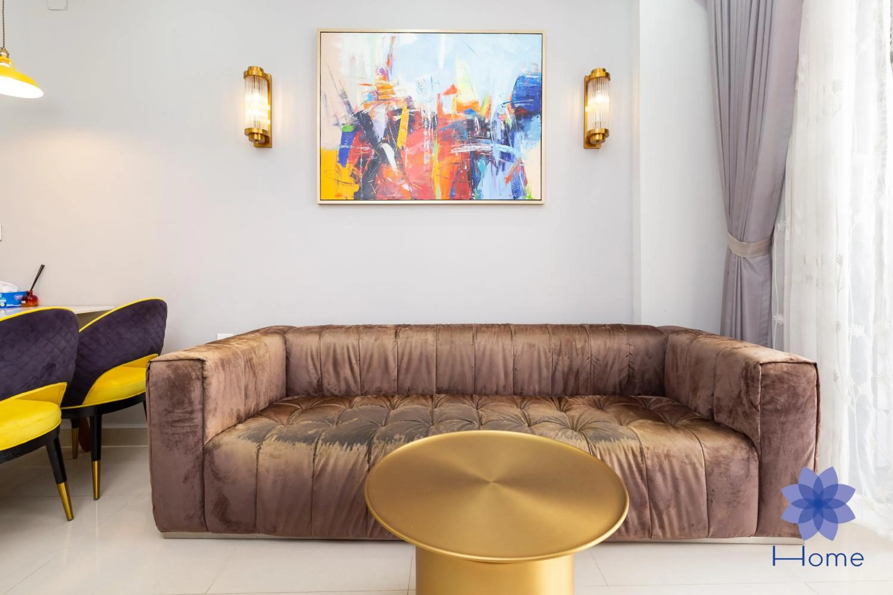 iHome Furnished Apartments with Free Gym & Pool, Airport Pick-Up Service