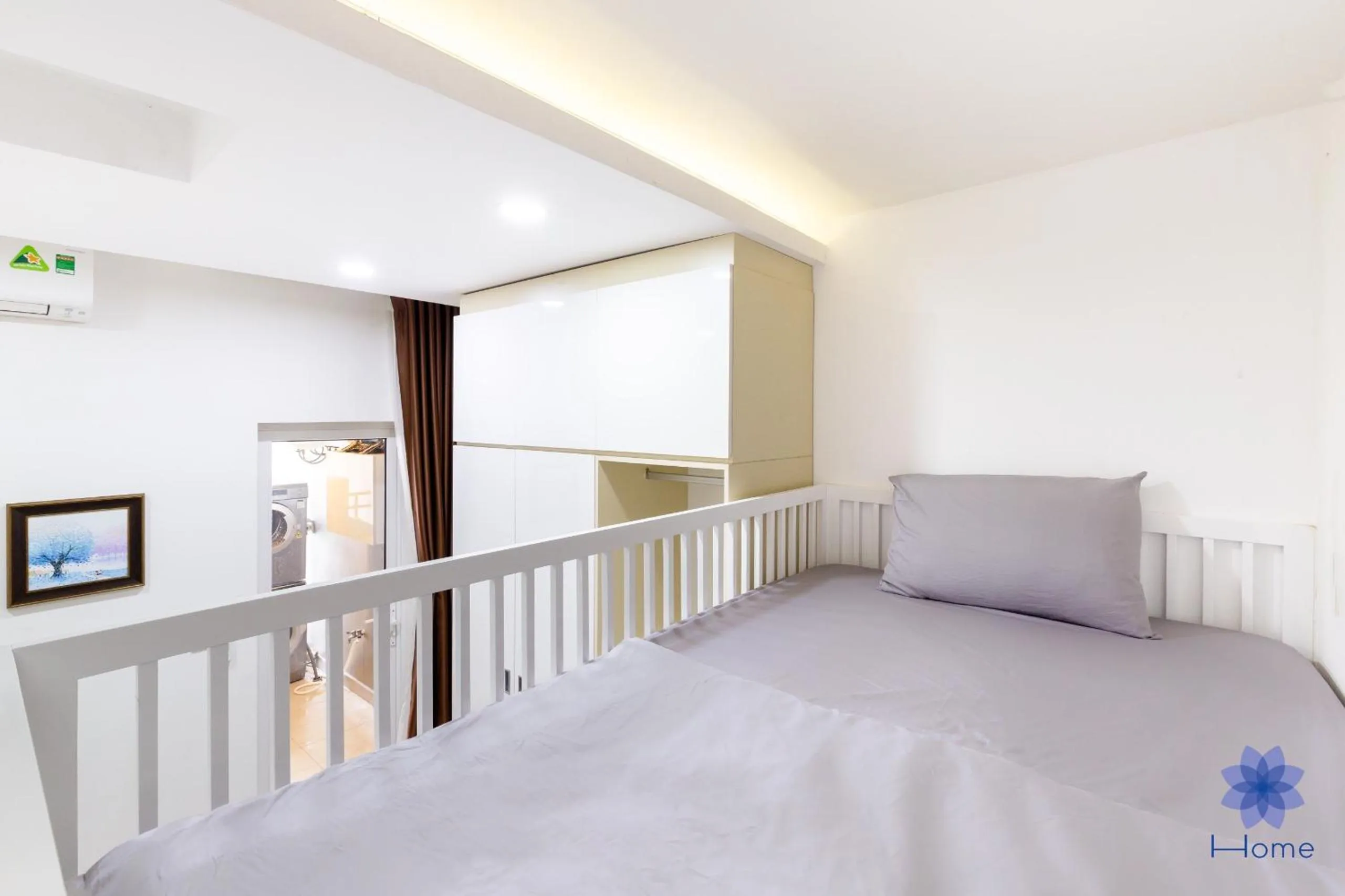 Bed in iHome Furnished Apartments with Free Gym & Pool, Airport Pick-Up Service