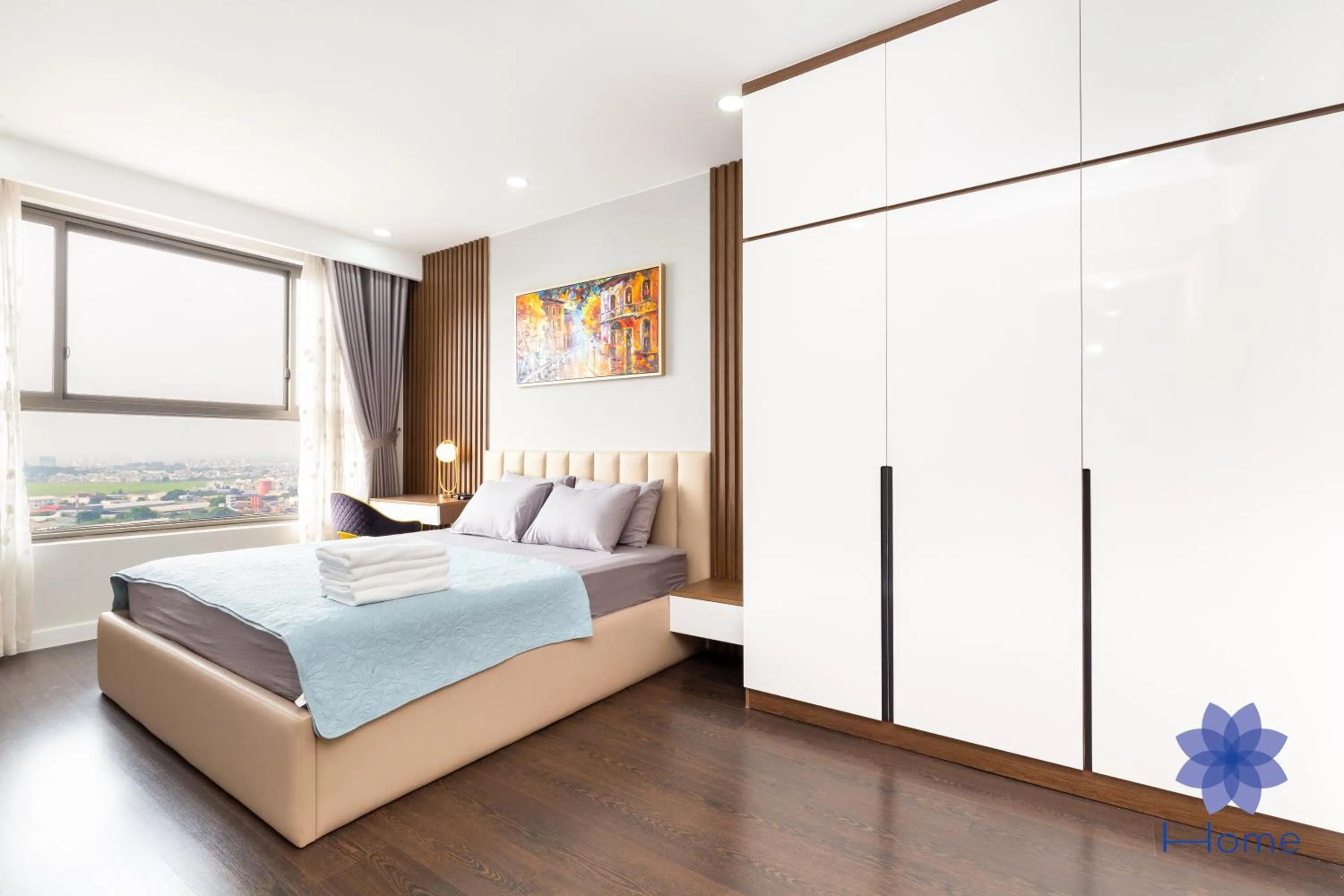 iHome Furnished Apartments with Free Gym & Pool, Airport Pick-Up Service