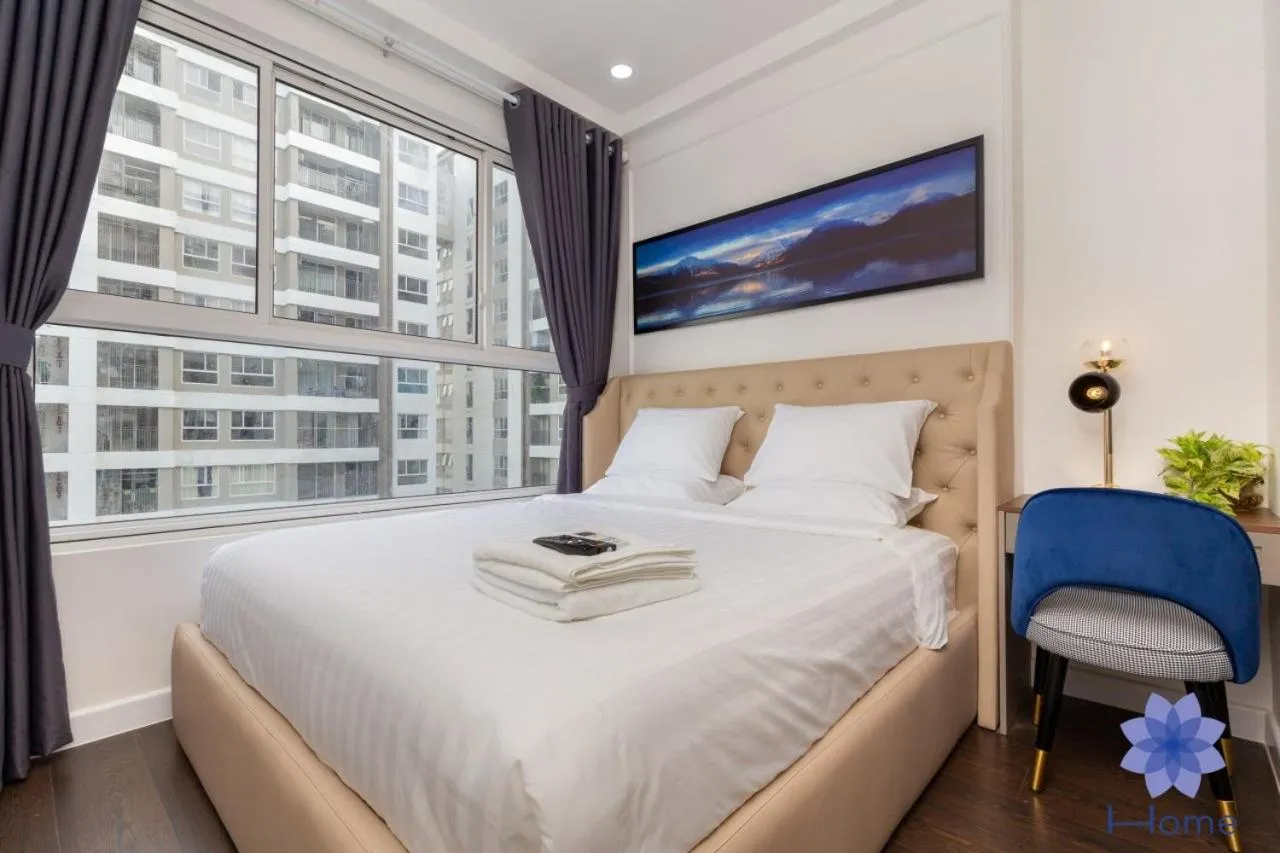 Bed in iHome Furnished Apartments with Free Gym & Pool, Airport Pick-Up Service