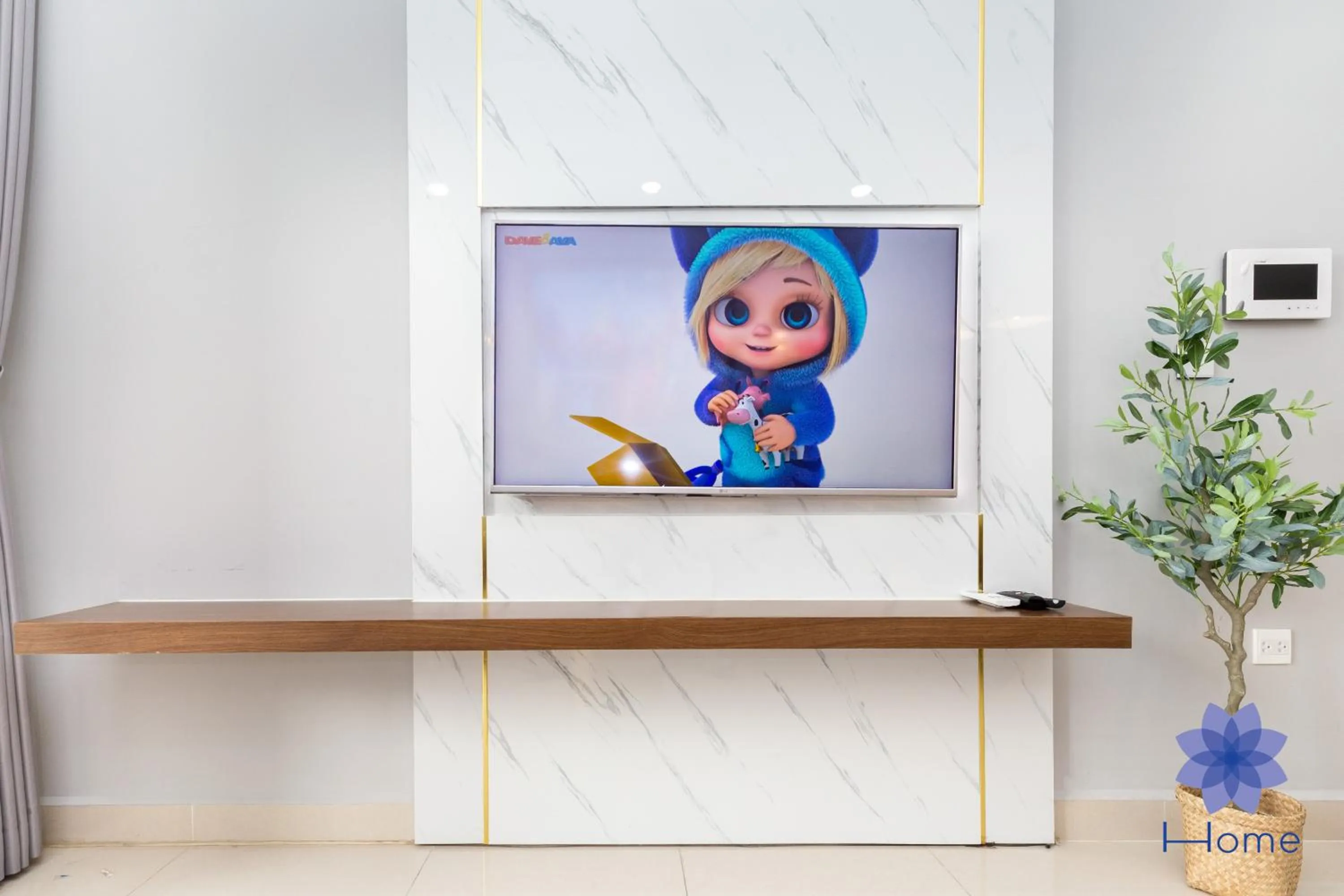 iHome Furnished Apartments with Free Gym & Pool, Airport Pick-Up Service