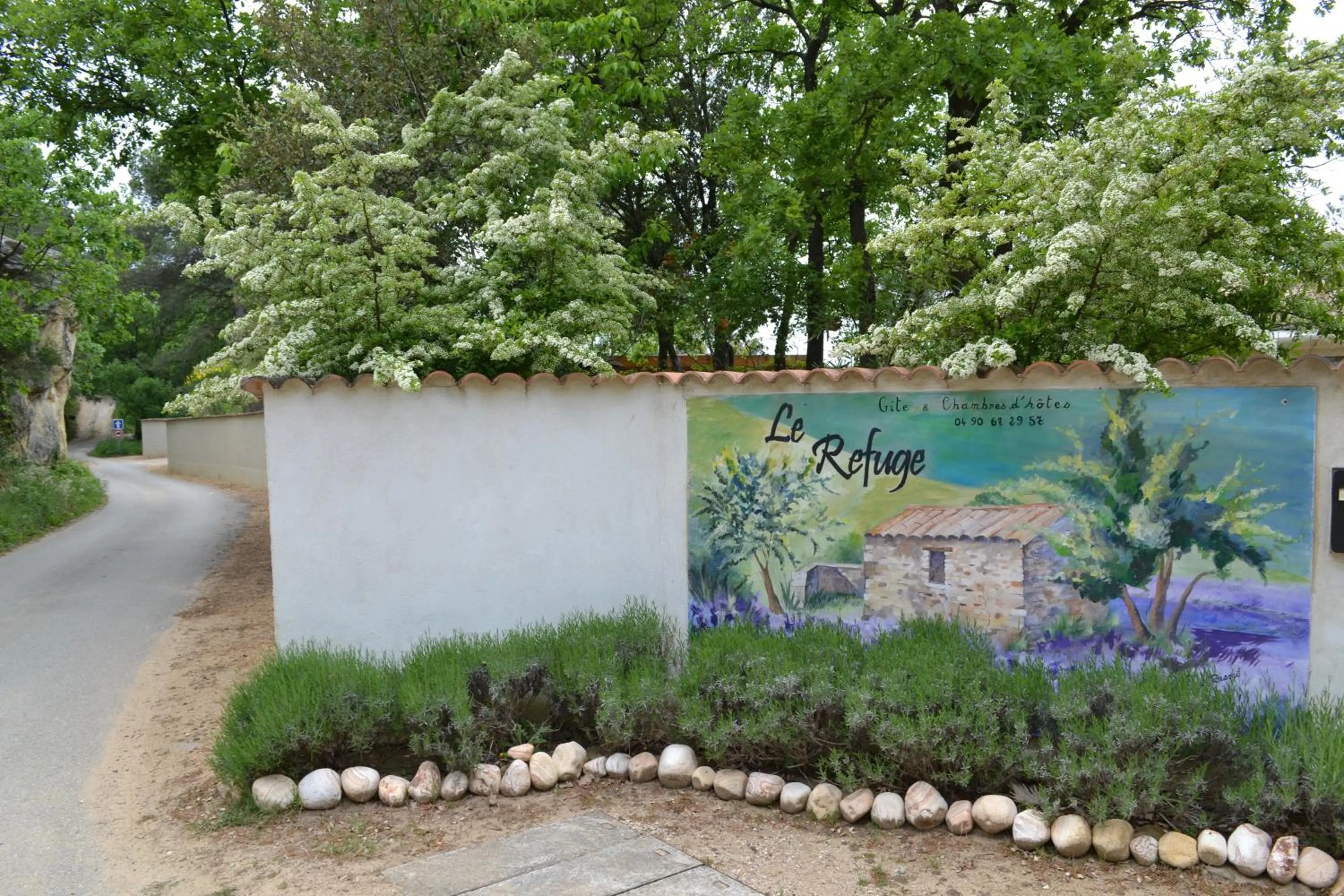 Street view in Le Refuge