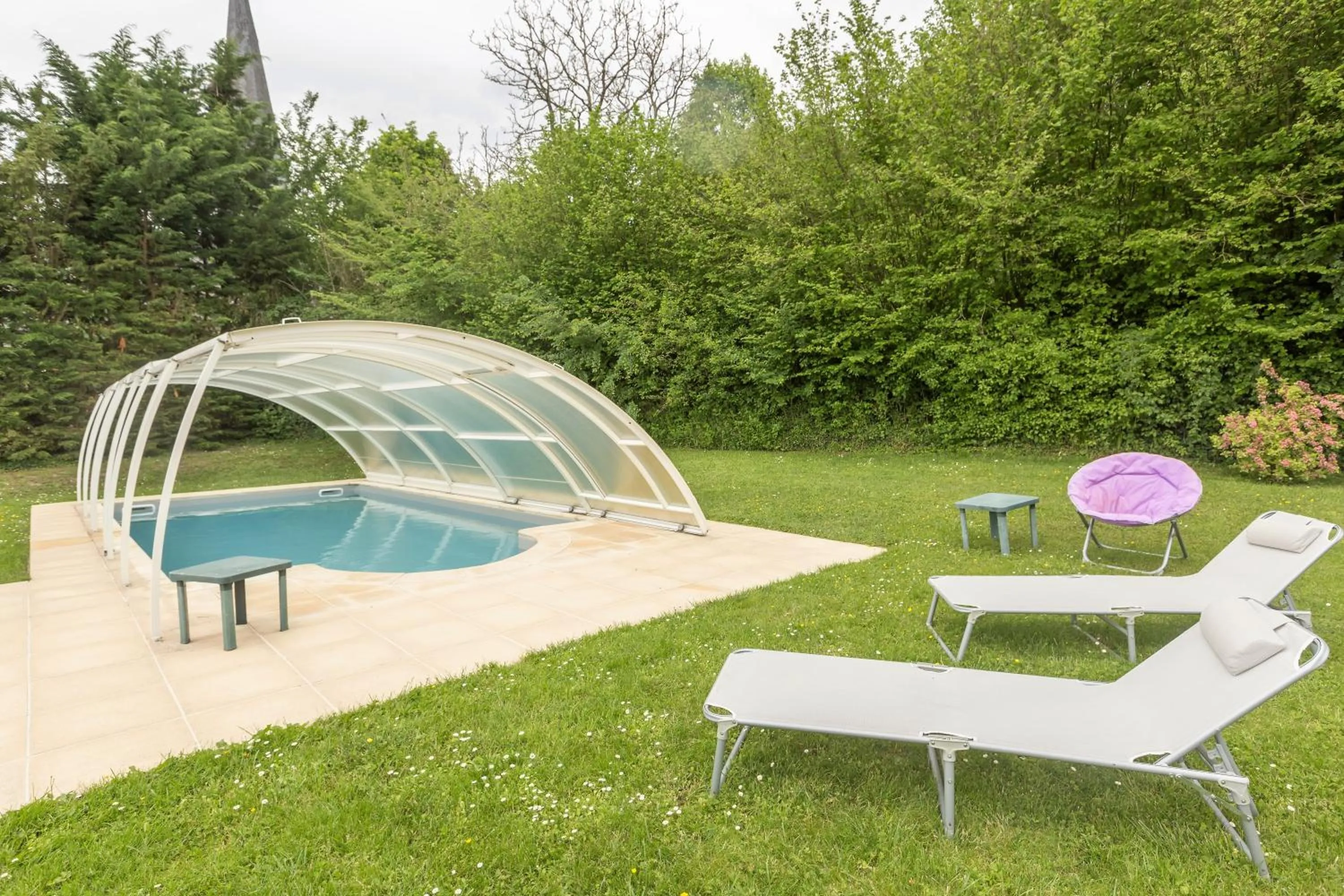 Spring in Auberge Du Cheval Blanc