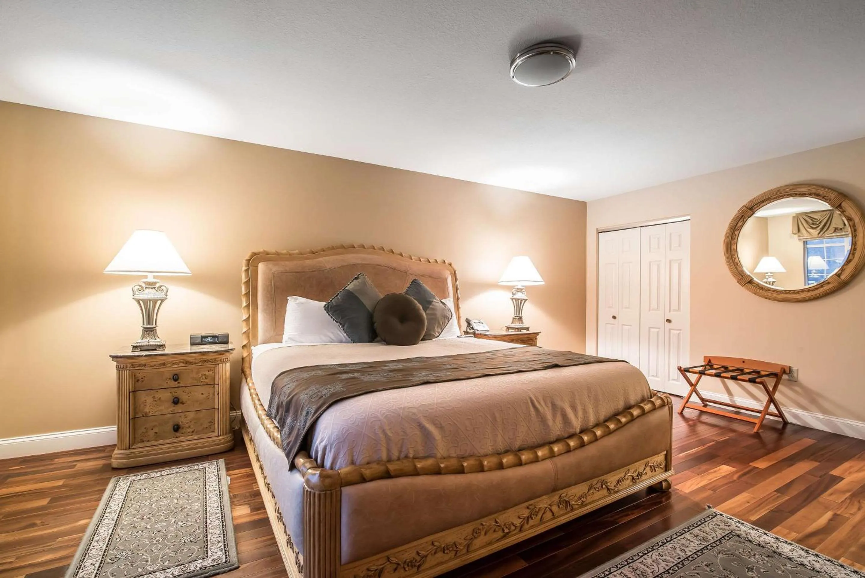 Bedroom, Bed in Riverside Hotel, an Ascend Collection Hotel