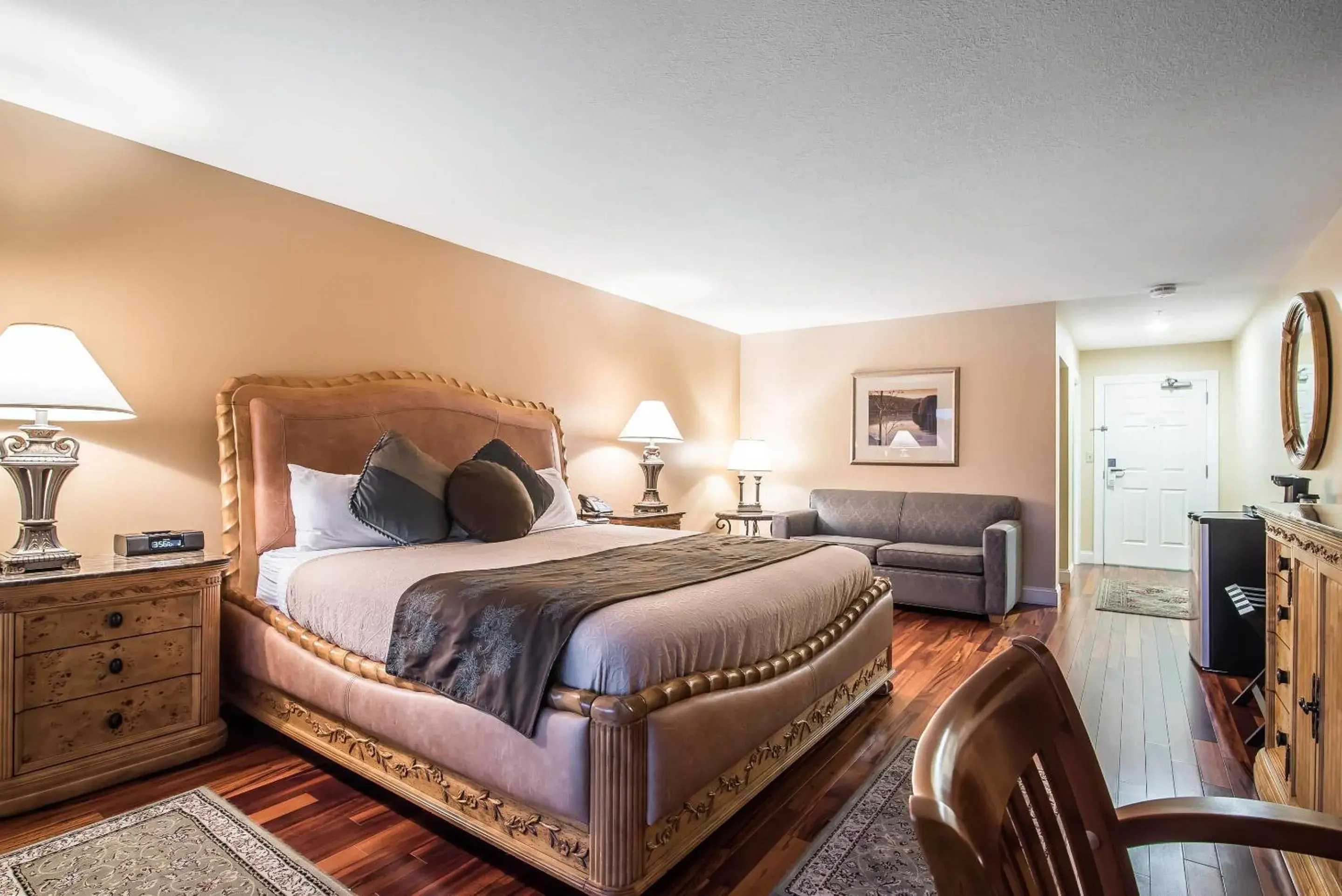 King Room with Balcony and River View - Non-Smoking in Riverside Hotel, an Ascend Collection Hotel King Room with Balcony and River View - Non-Smoking in Riverside Hotel, an Ascend Collection Hotel