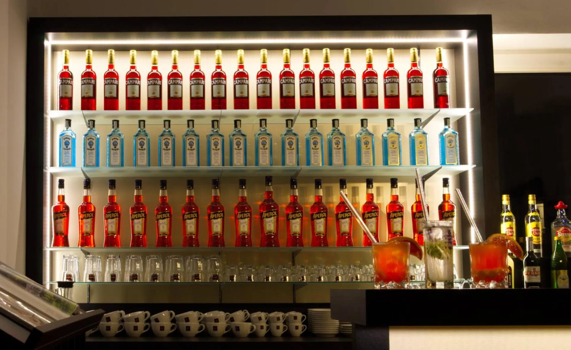 Lounge or bar in Lizz Hotel Munich