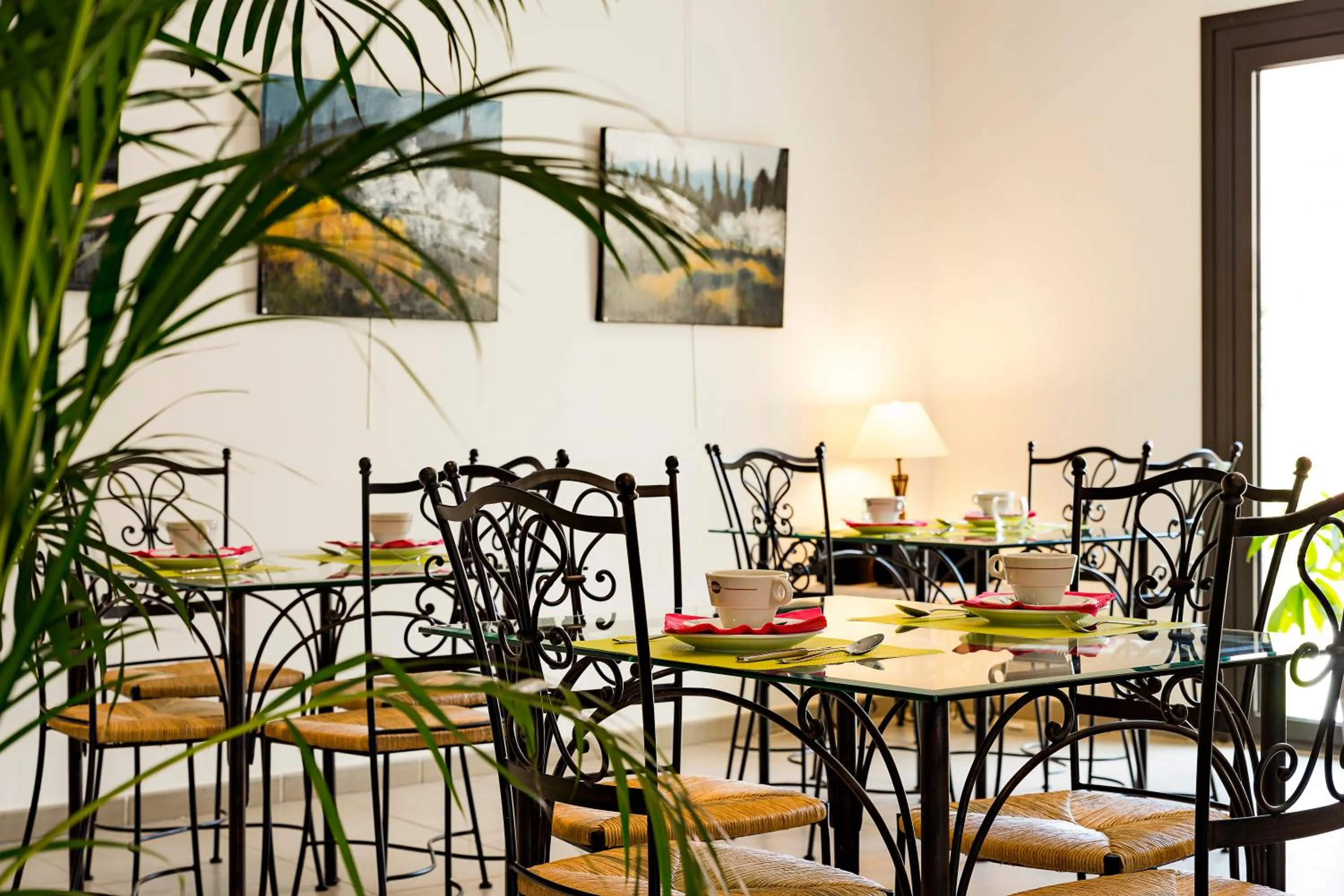 Continental breakfast in Lagrange Vacances L’Oustau de Sorgue