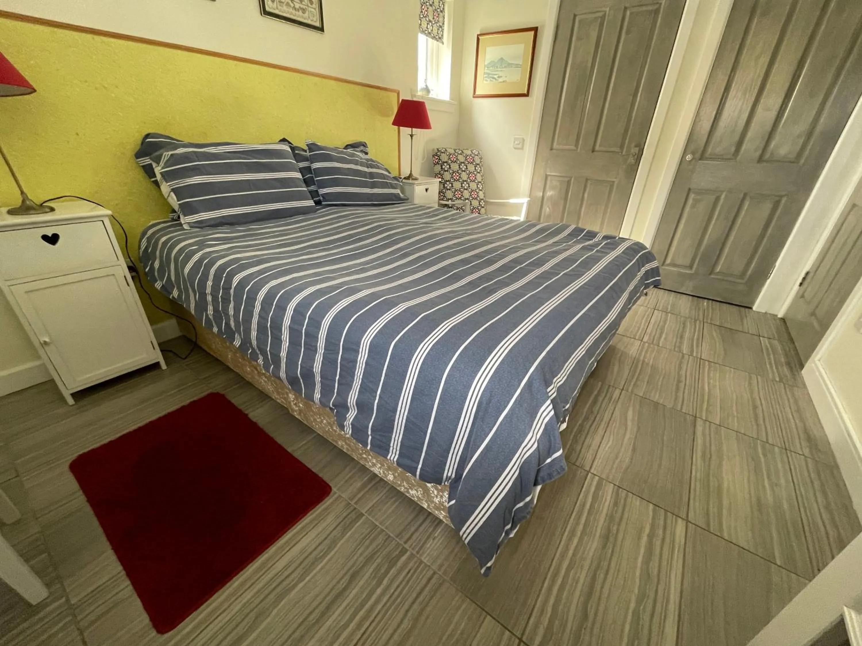 Bedroom, Bed in Saorsa House Culross