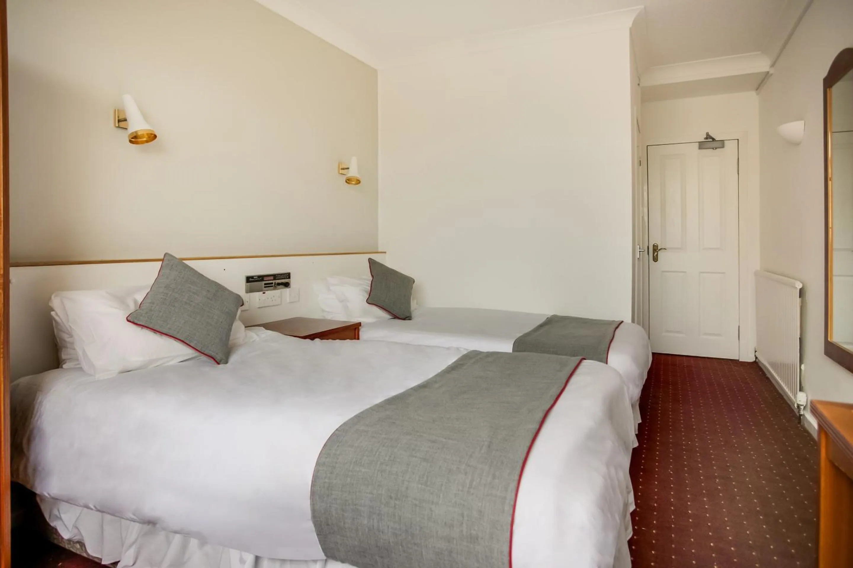 Bedroom, Bed in OYO Glenpark Hotel, Ayr Central