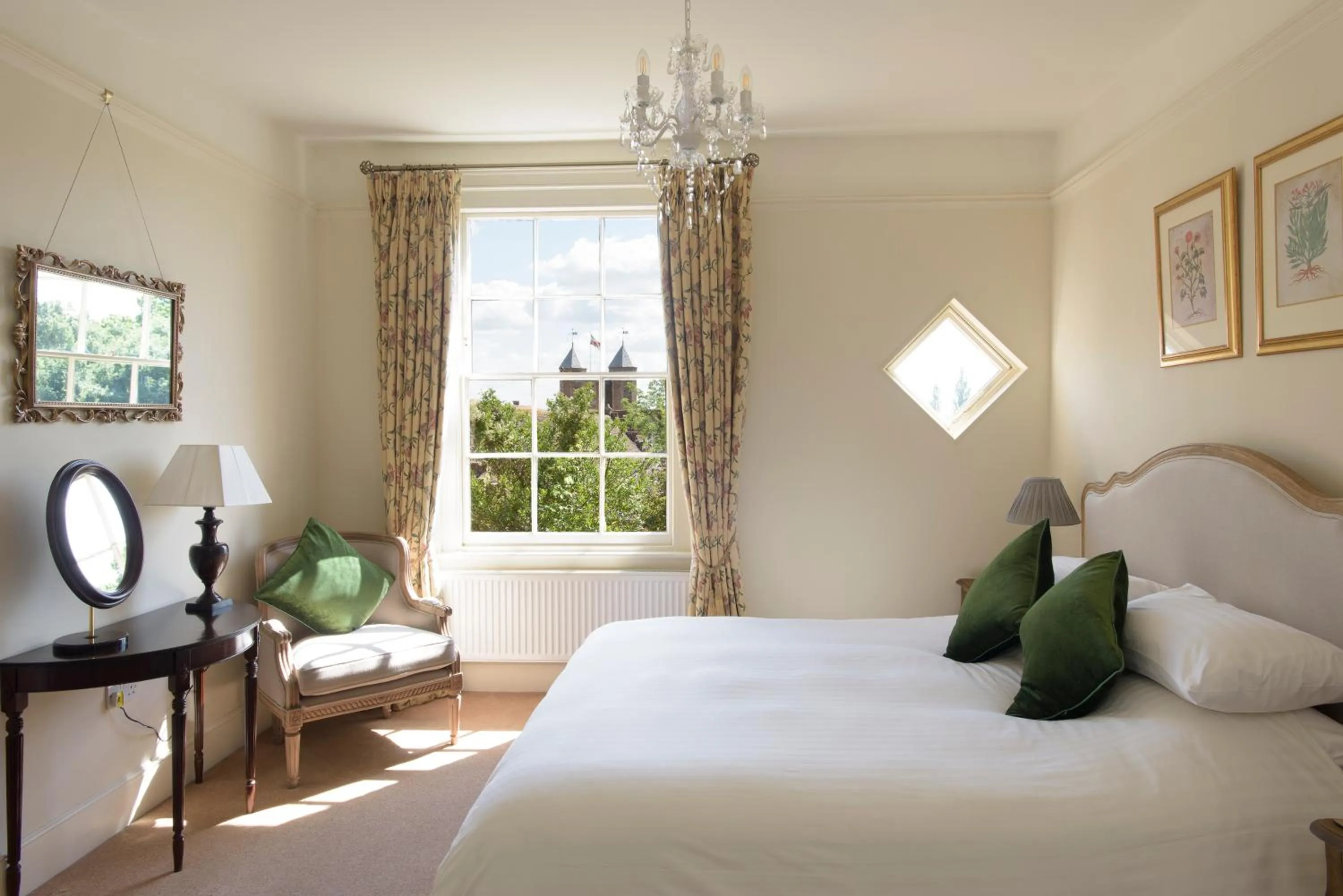 Bed in Sissinghurst Castle Farmhouse