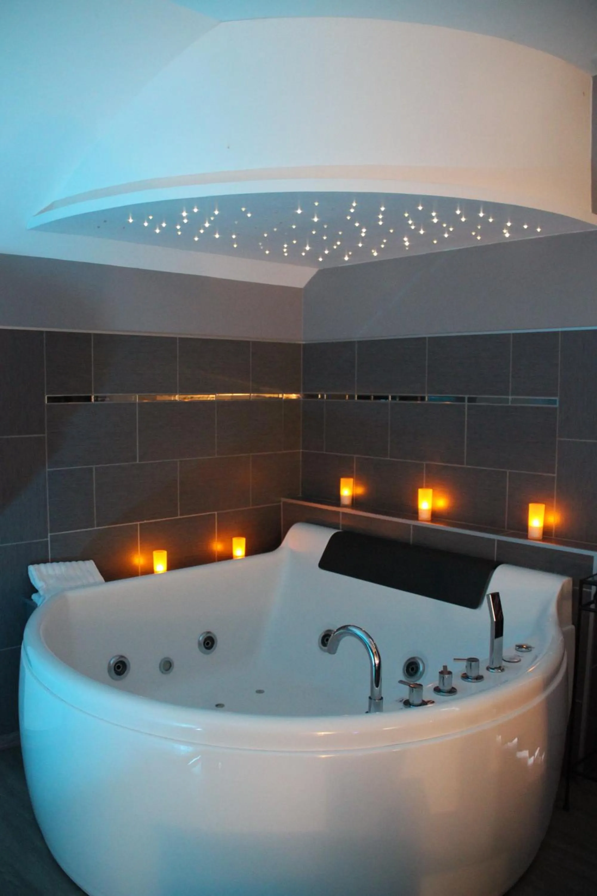 Bathroom in Logis Hotel Oasis