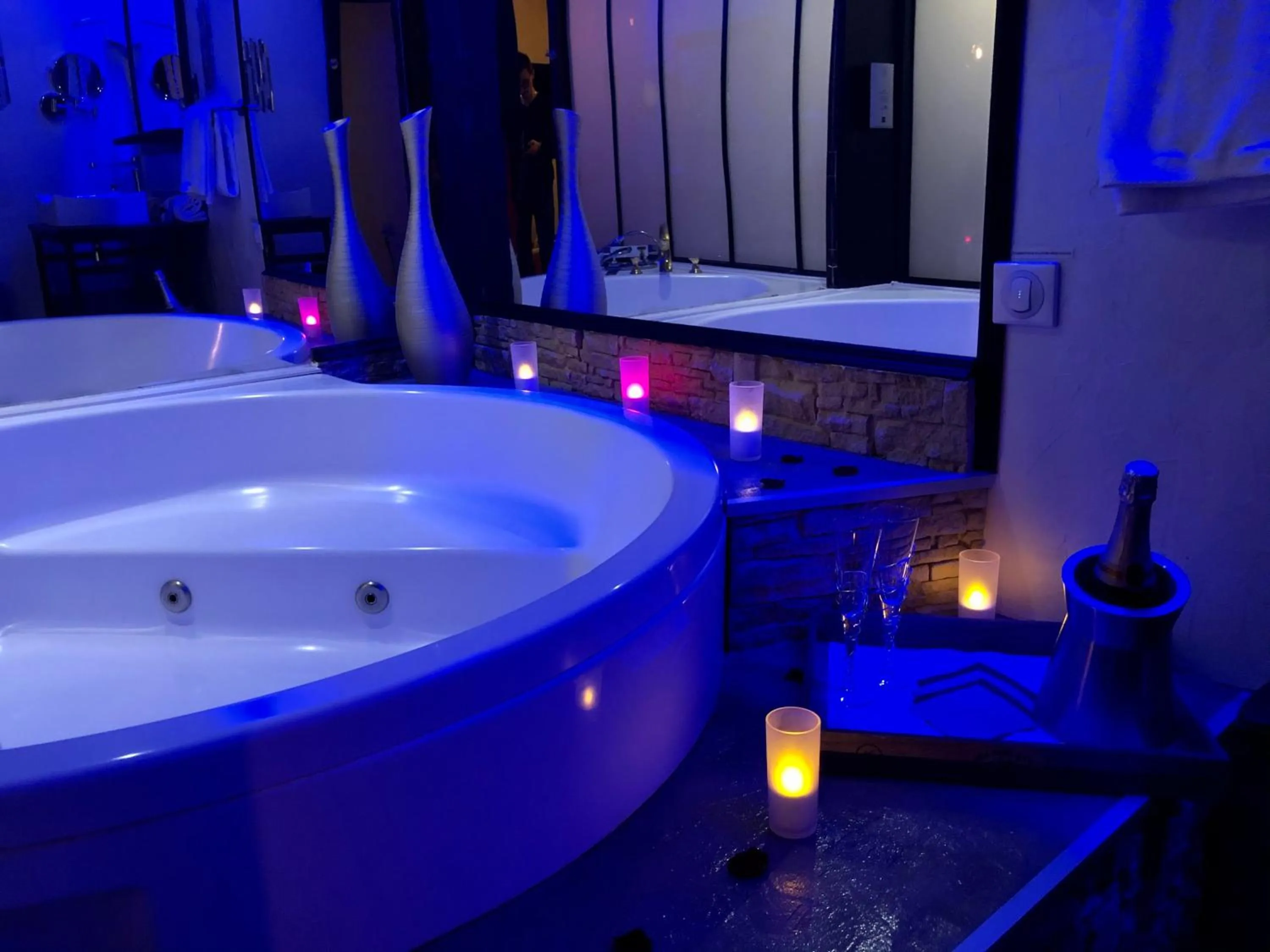 Spa and wellness centre/facilities in Logis Hotel Oasis