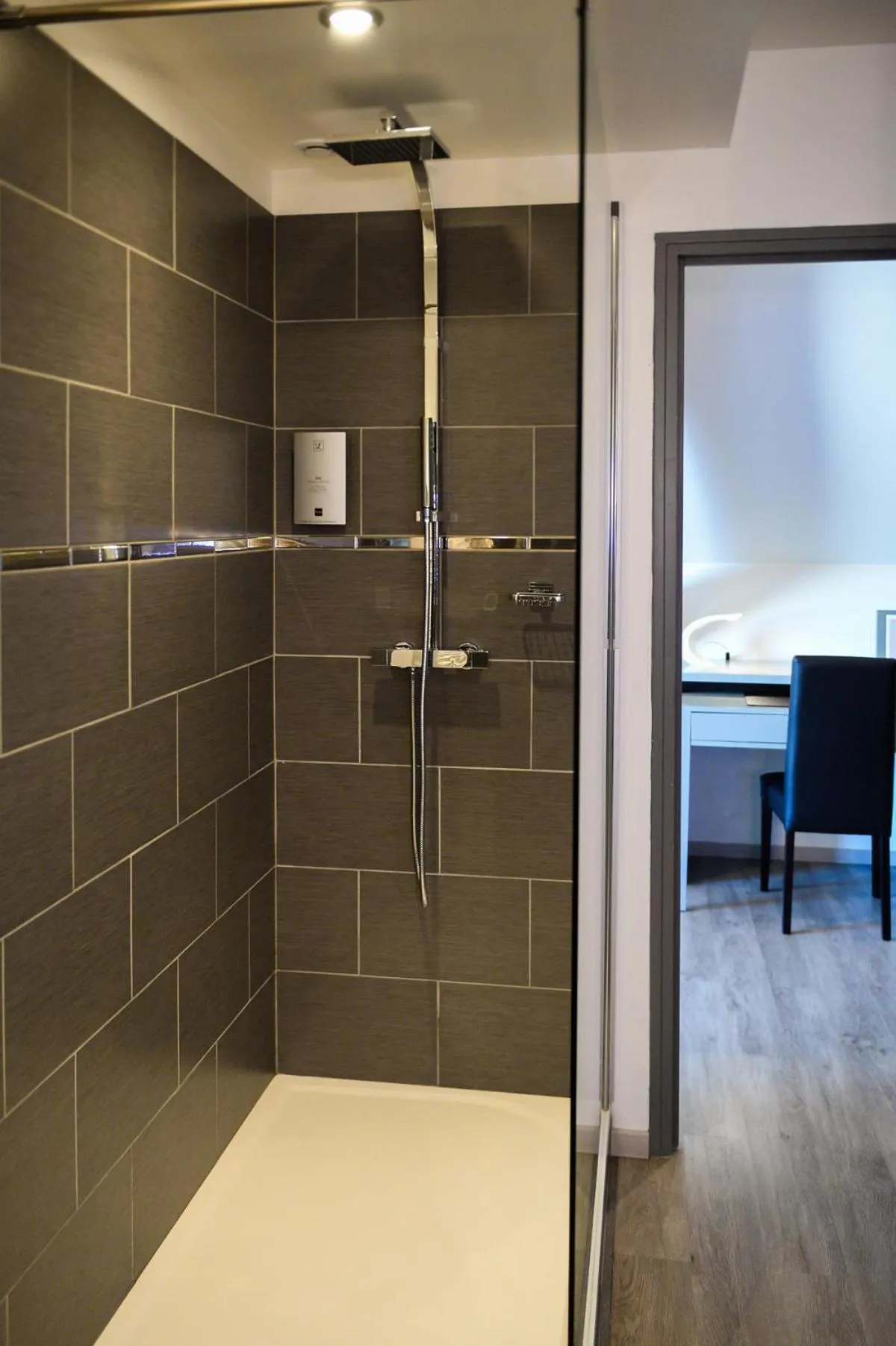 Bathroom in Logis Hotel Oasis