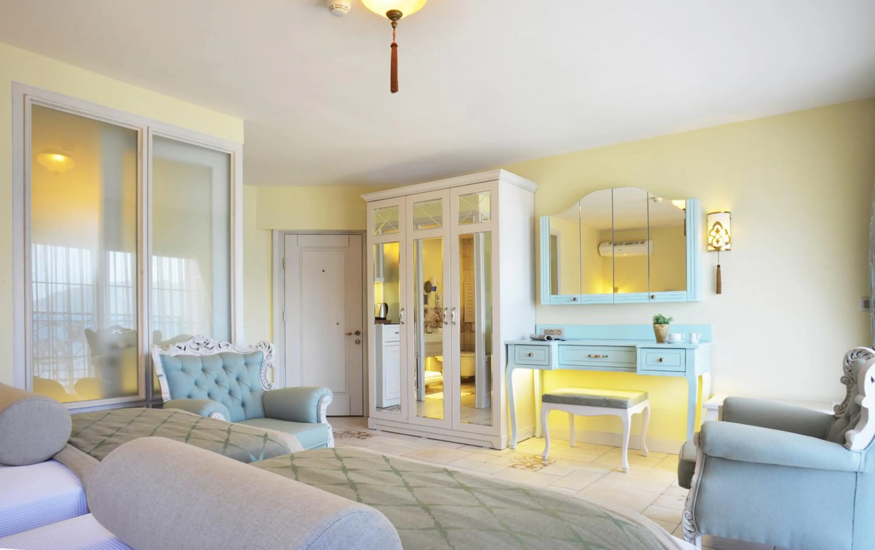 Photo of the whole room in Kahveci Alibey Hotel