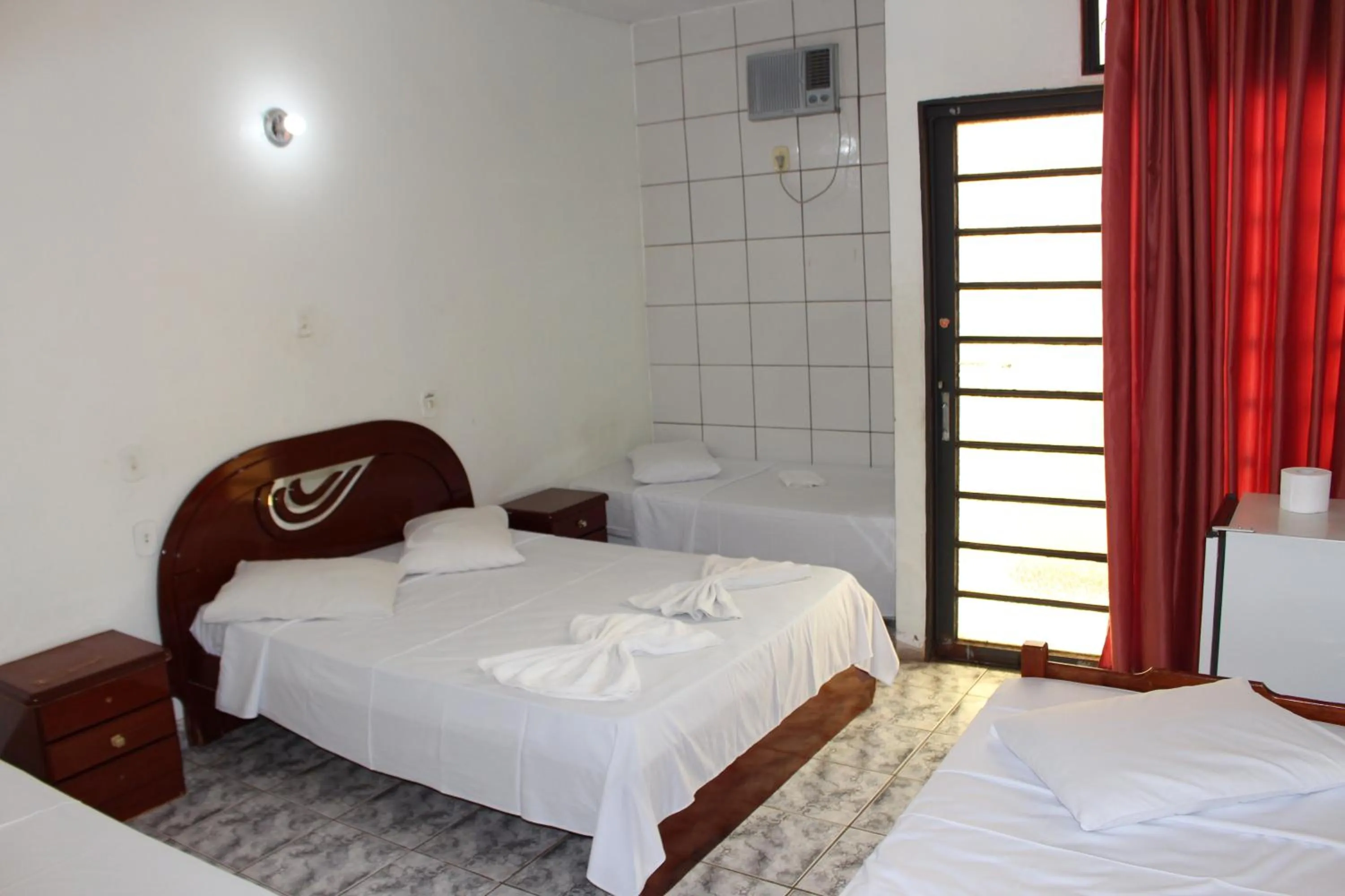 Bed in Bica Pau Hotel