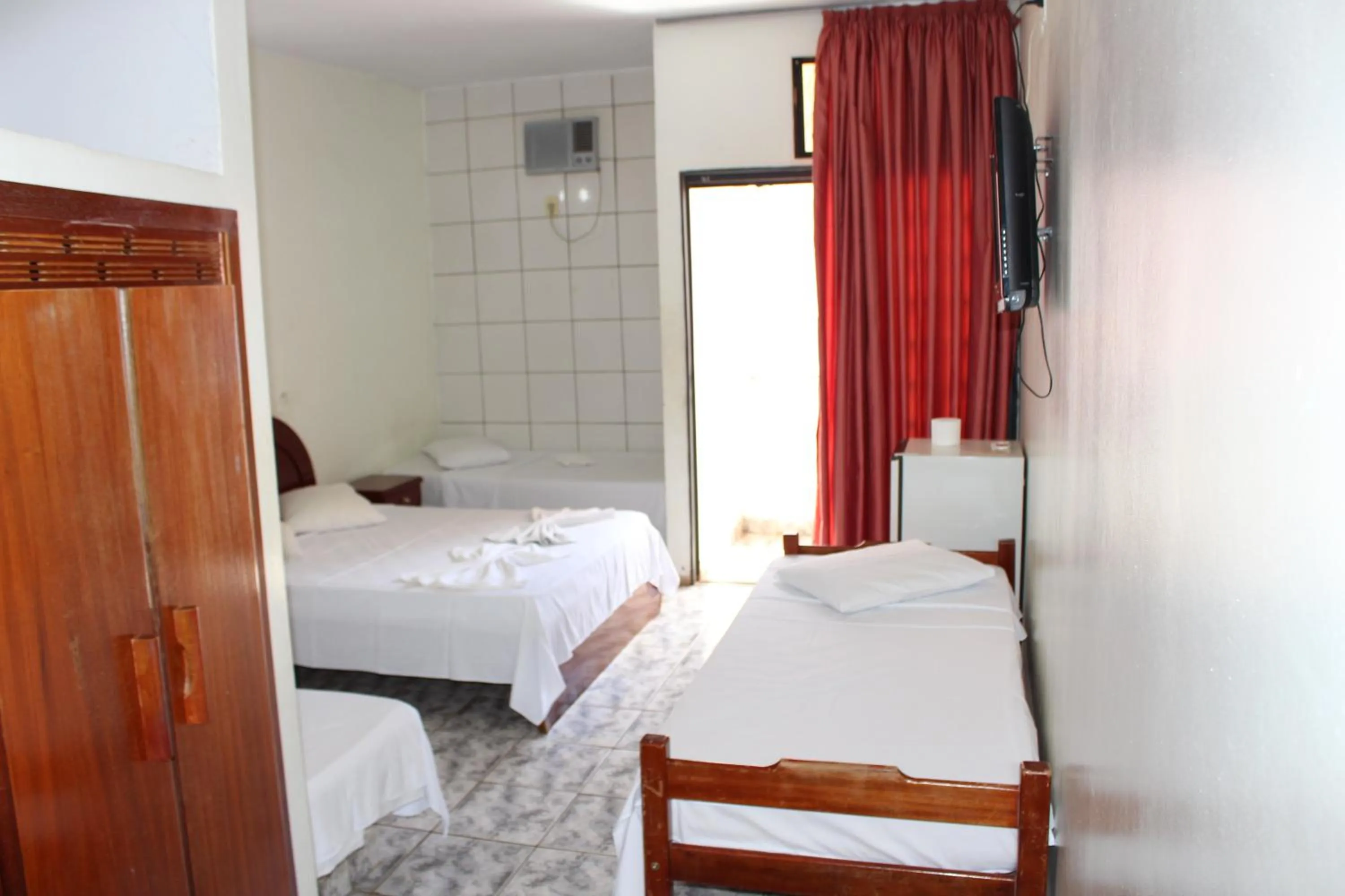 Bed in Bica Pau Hotel