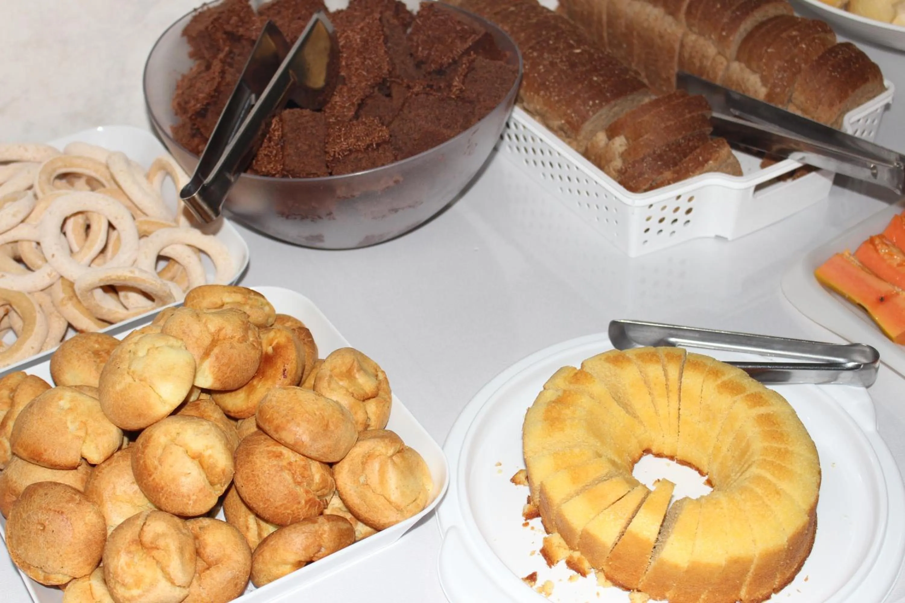 Breakfast in Bica Pau Hotel