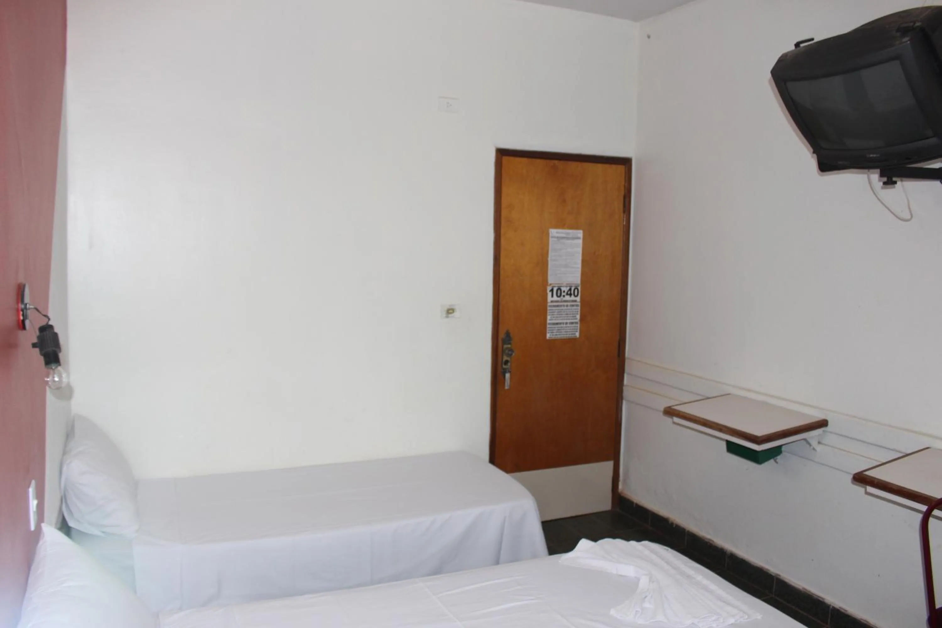 Bed in Bica Pau Hotel