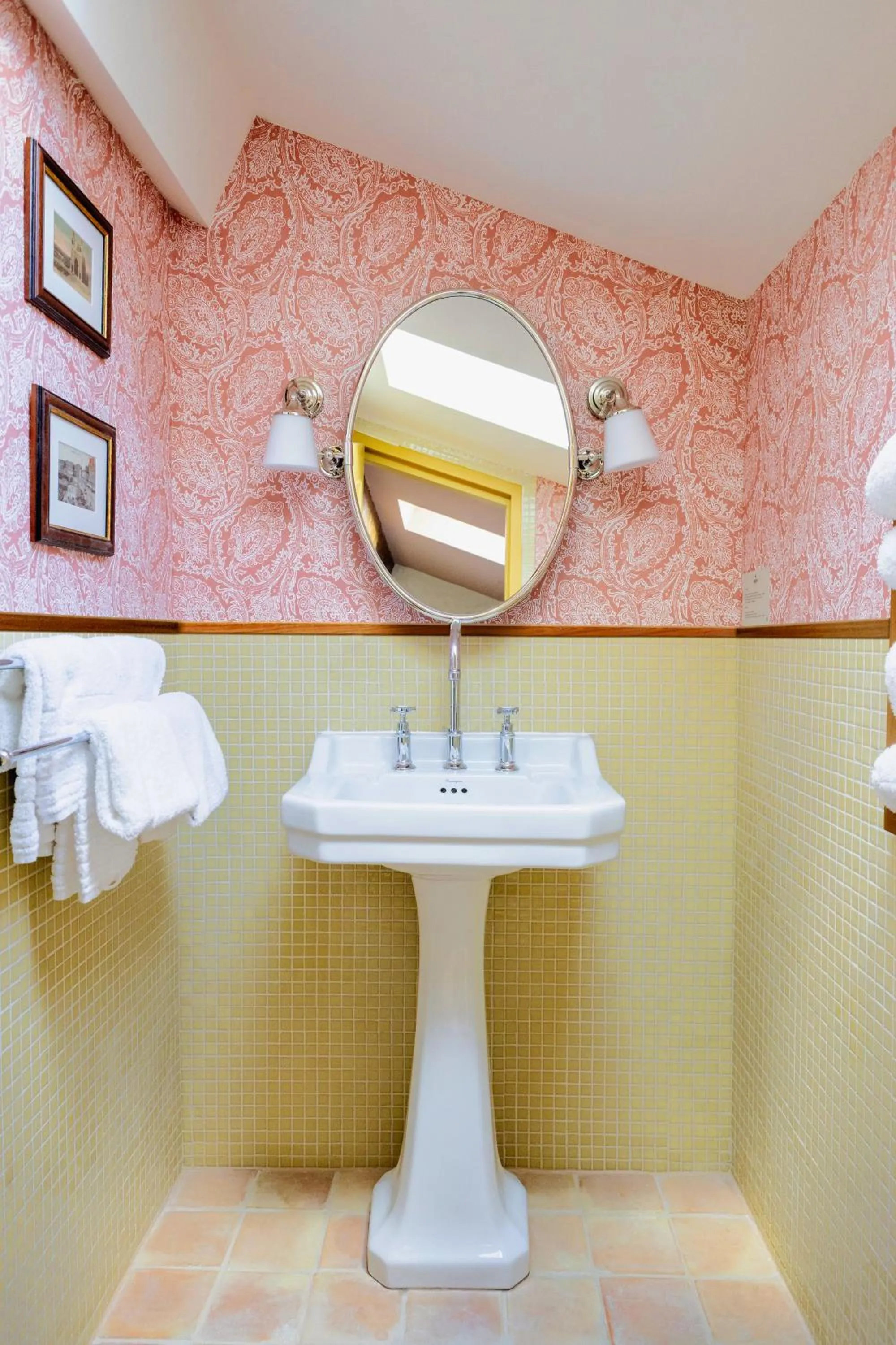 Bathroom in Hôtel Amista Marseille - ancien Hôtel Saint Louis - Vieux Port