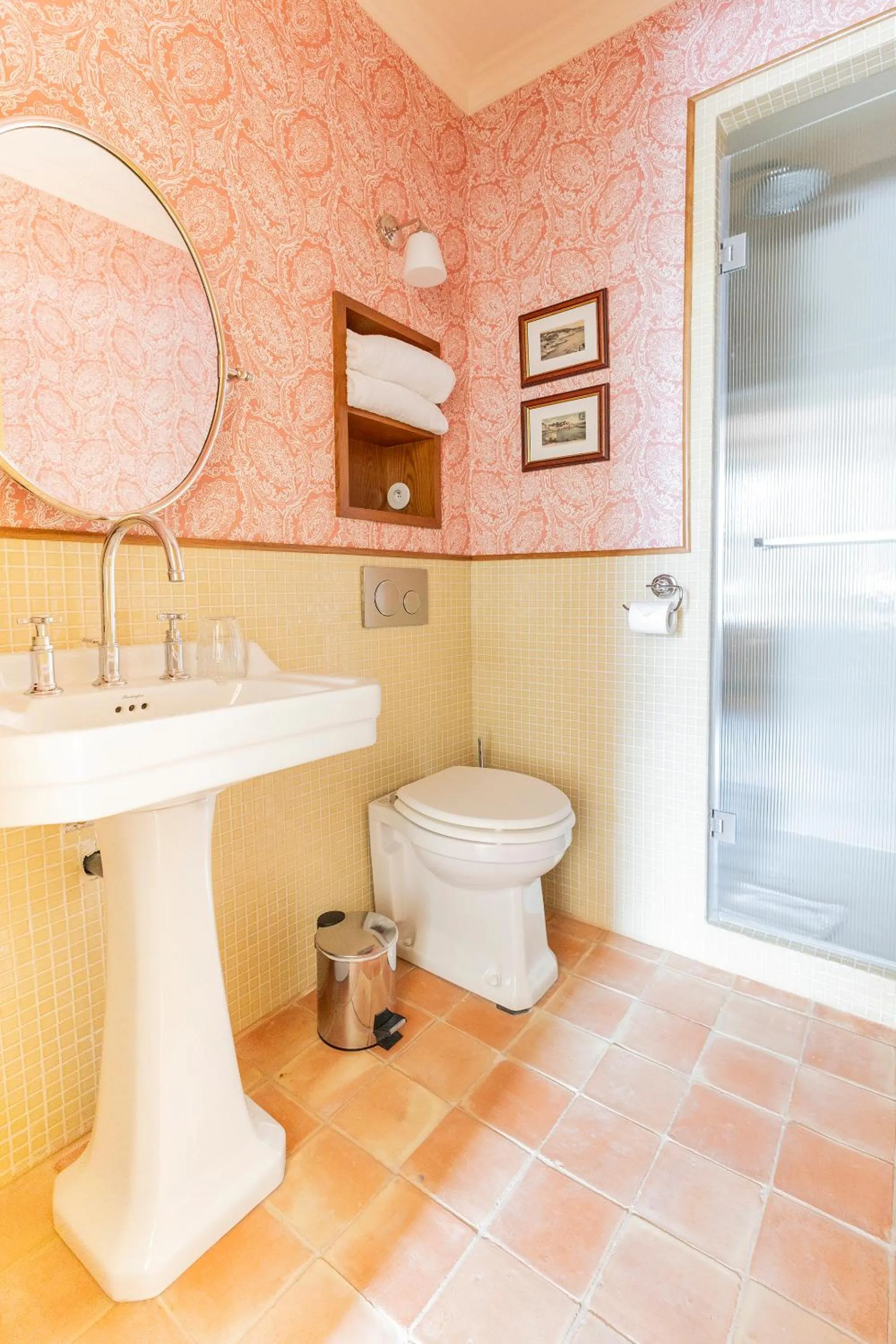 Bathroom in Hôtel Amista Marseille - ancien Hôtel Saint Louis - Vieux Port