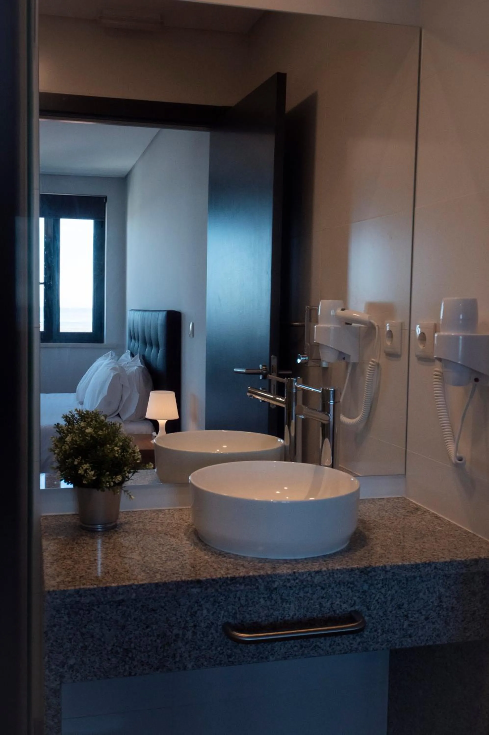 Bathroom in Villa Caparica Hostel