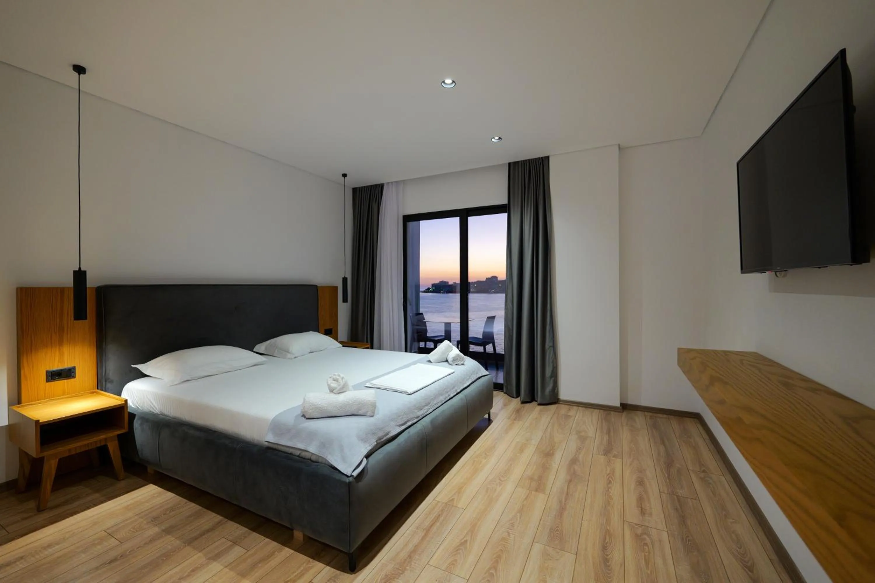 Bedroom, Bed in Hotel Vola