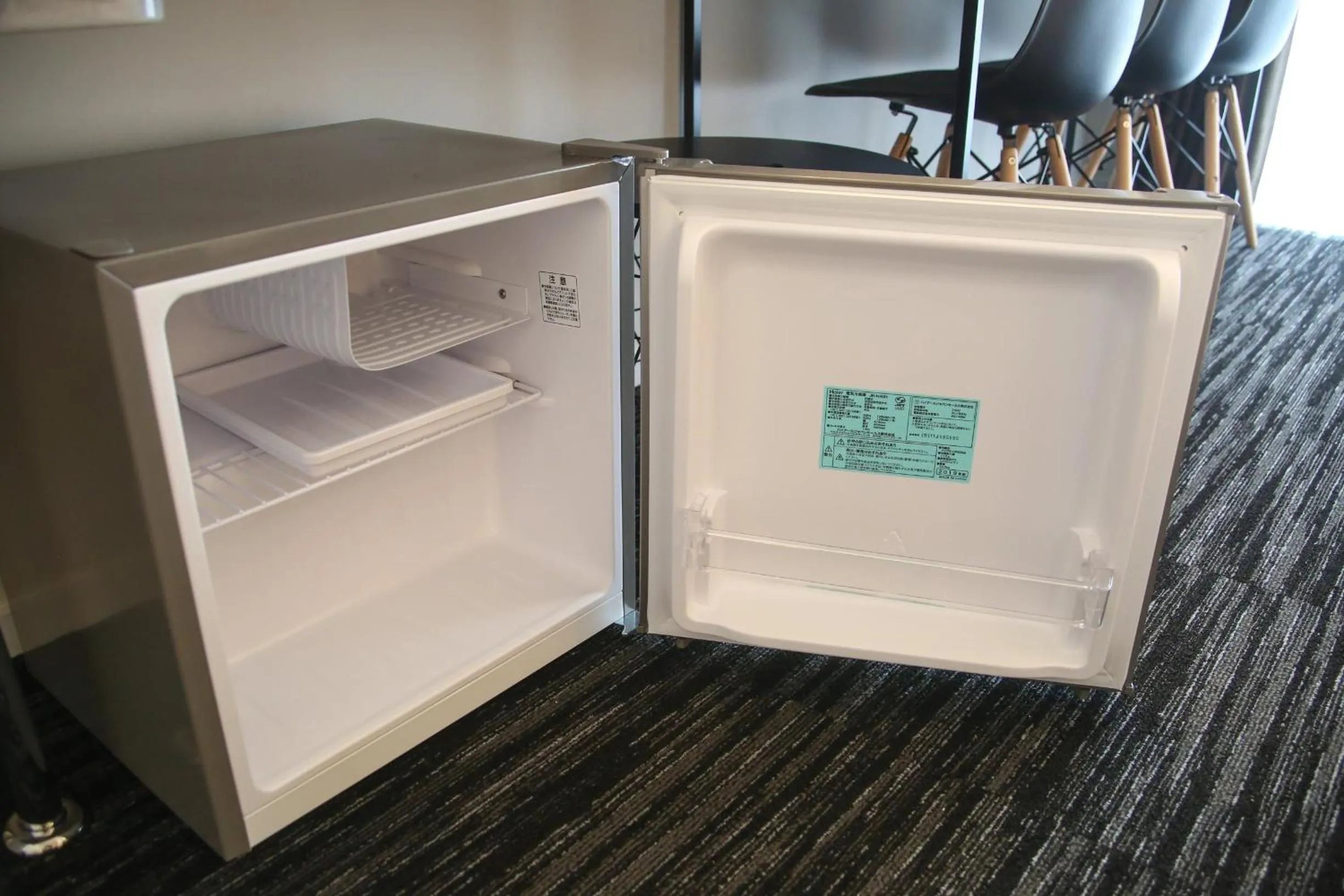 N33 Hakata Sta Riverside