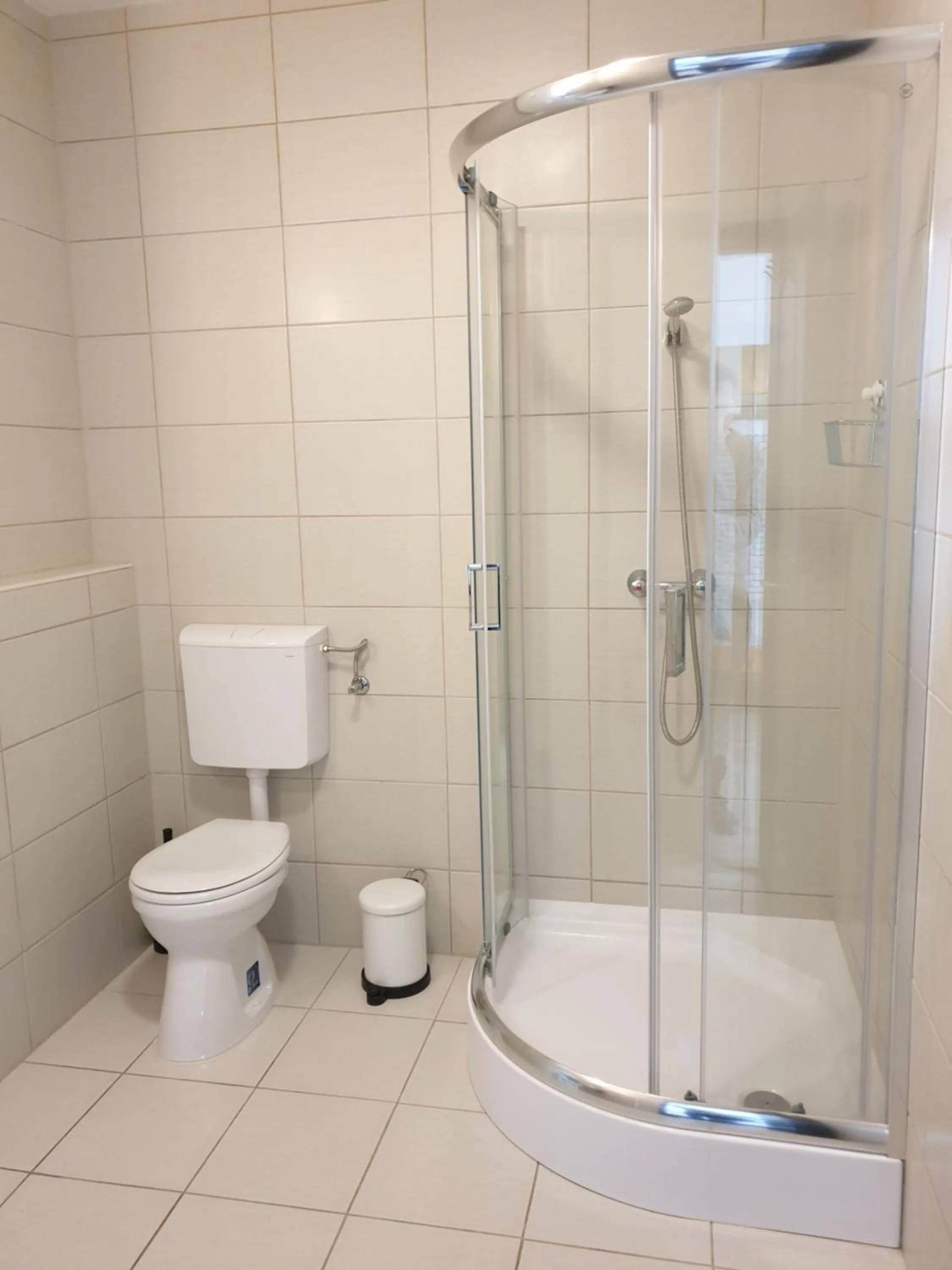 Kid Família Panzió Balatonszárszó