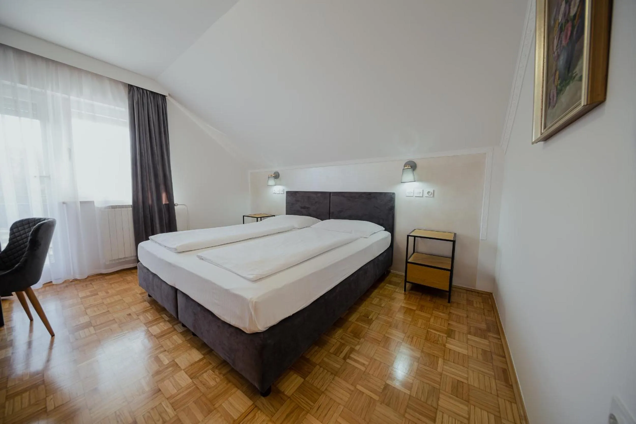 Bed in Hotel Maj Inn